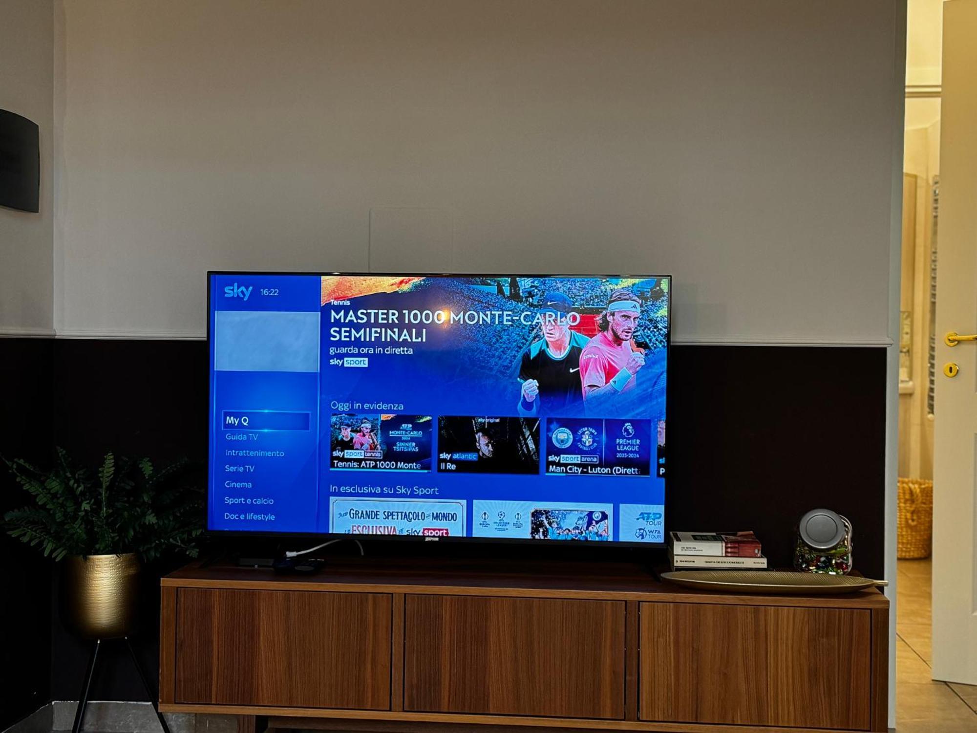 Regina In Verona - Sky Tv, Wifi E Breakfast Box