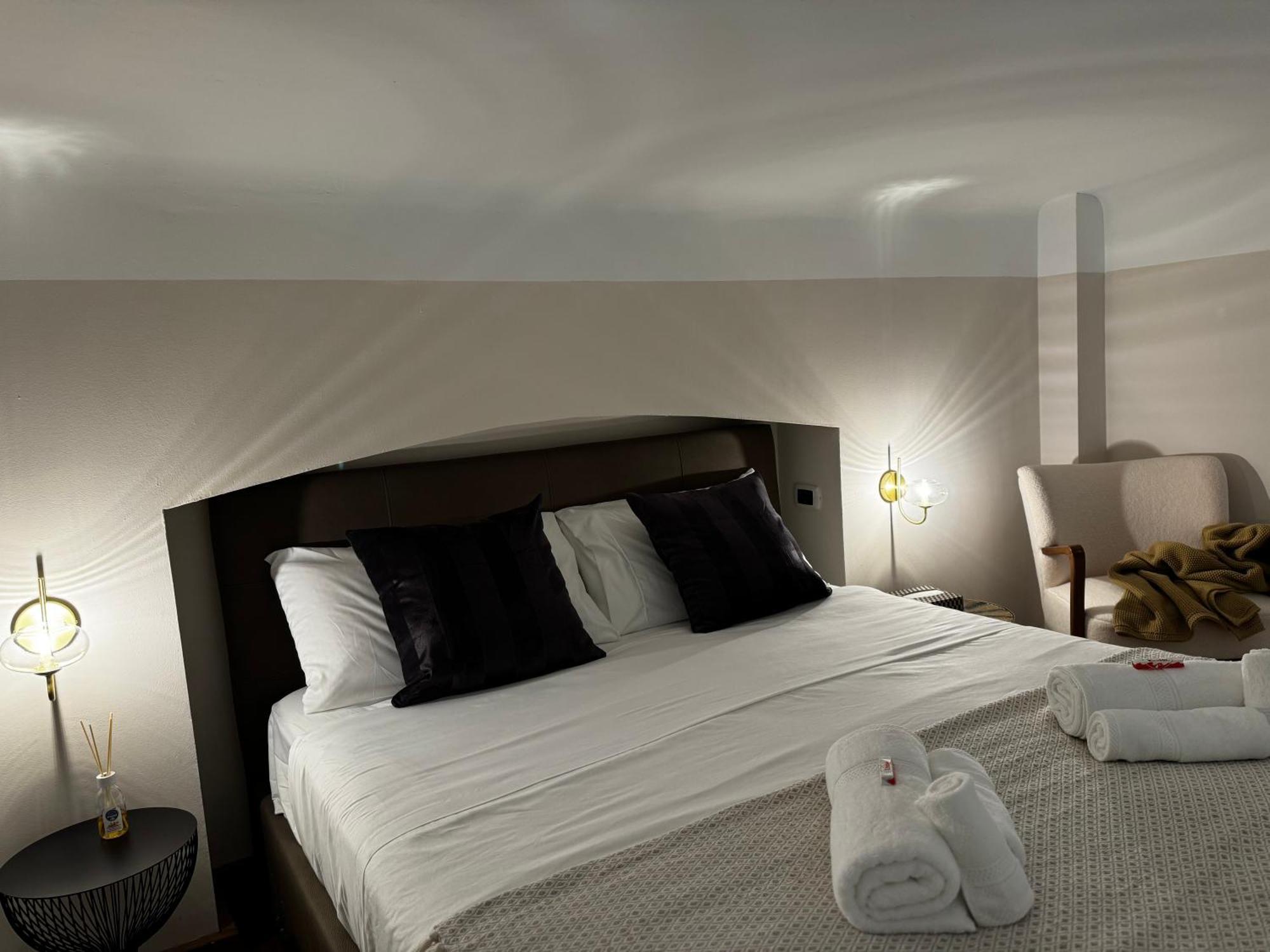 Regina In Verona - Sky Tv, Wifi E Breakfast Box Mailand