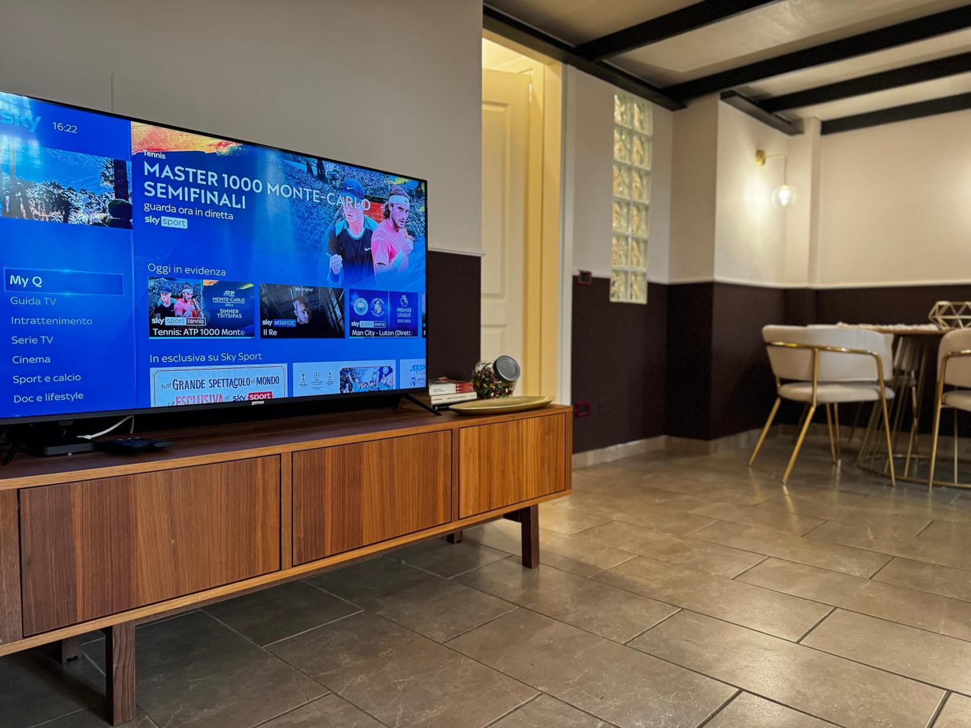 Apartment Regina In Verona - Sky Tv, Wifi E Breakfast Box Mailand