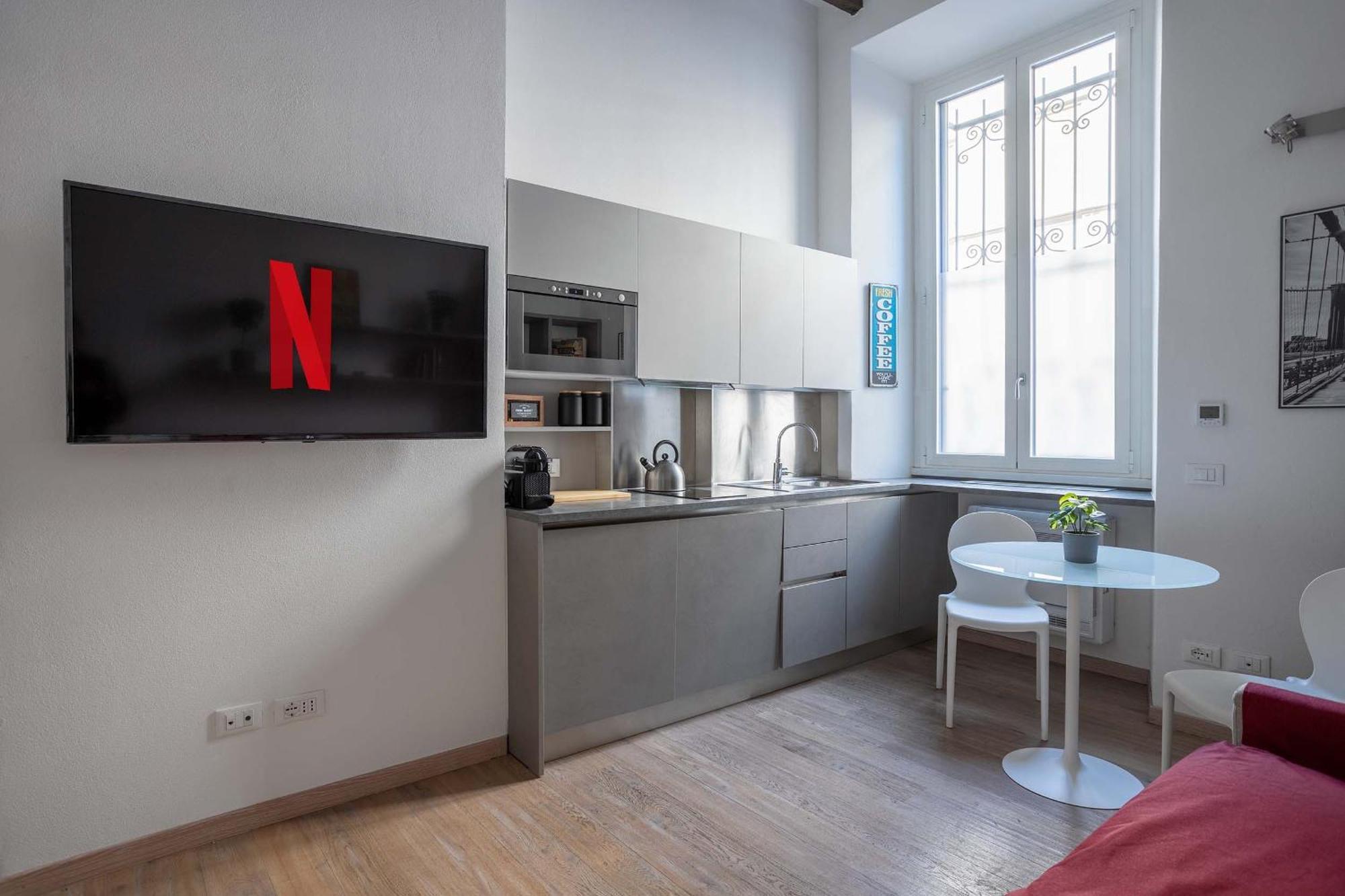 Kramer Apartment *