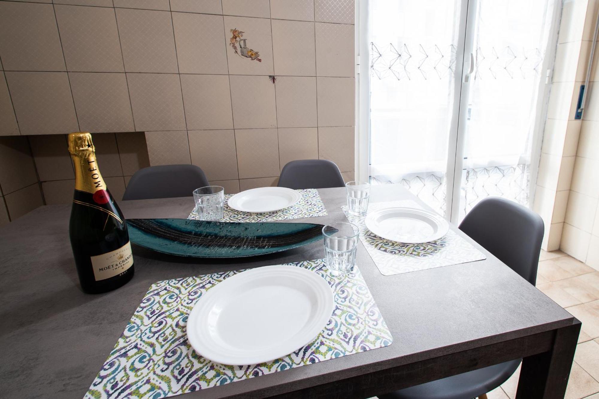 Milano-linate Self Check In & Free Parking Apartment