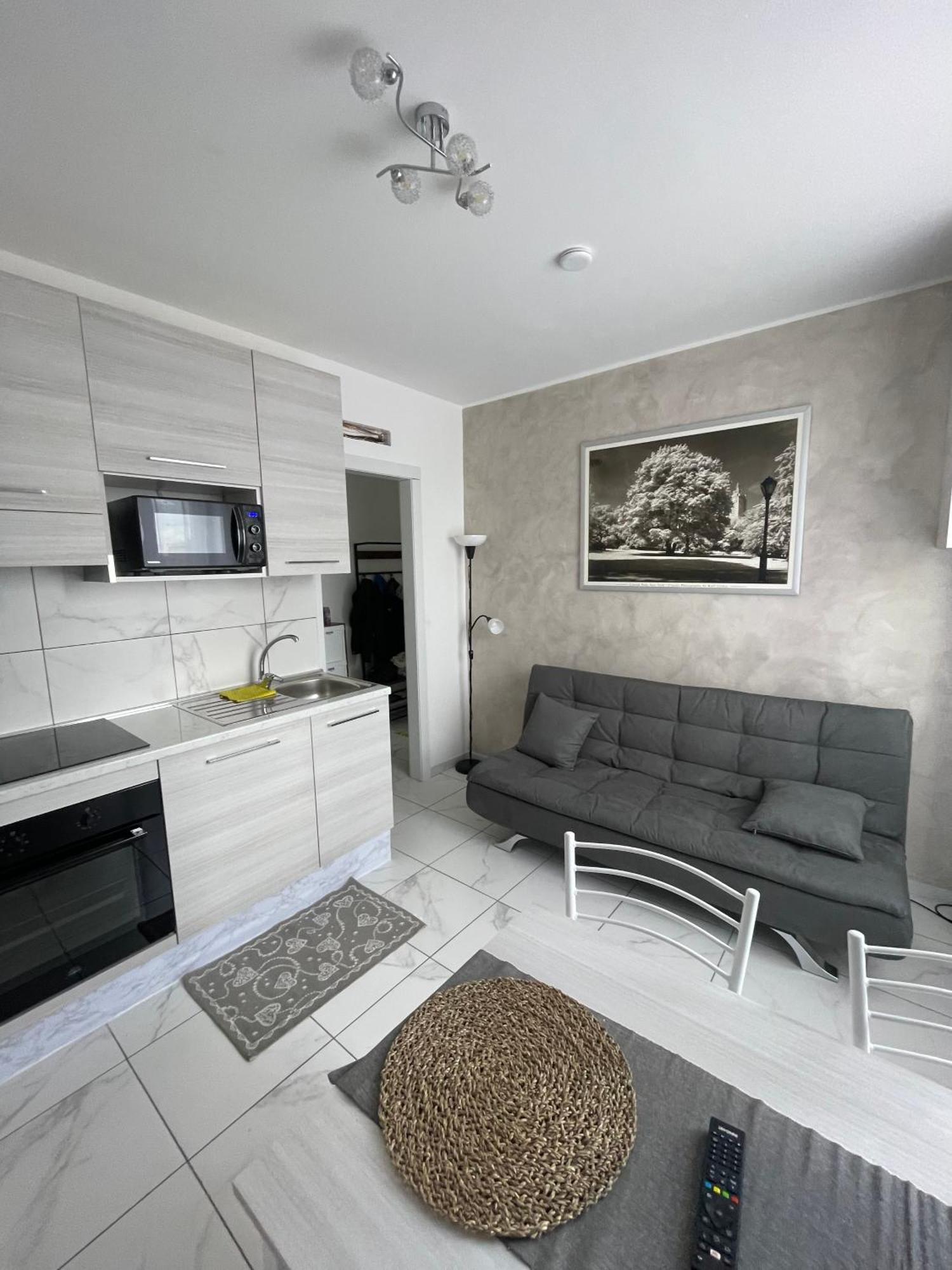 Montenero Apartment Milan