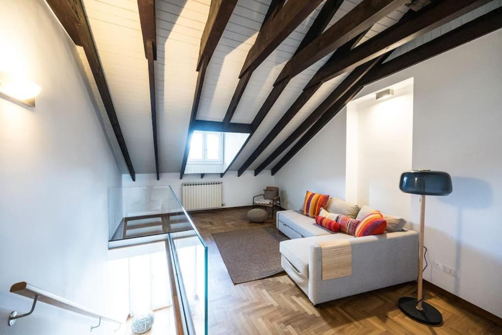 Apartamento Wonderfull Two Floors Navigli Milão