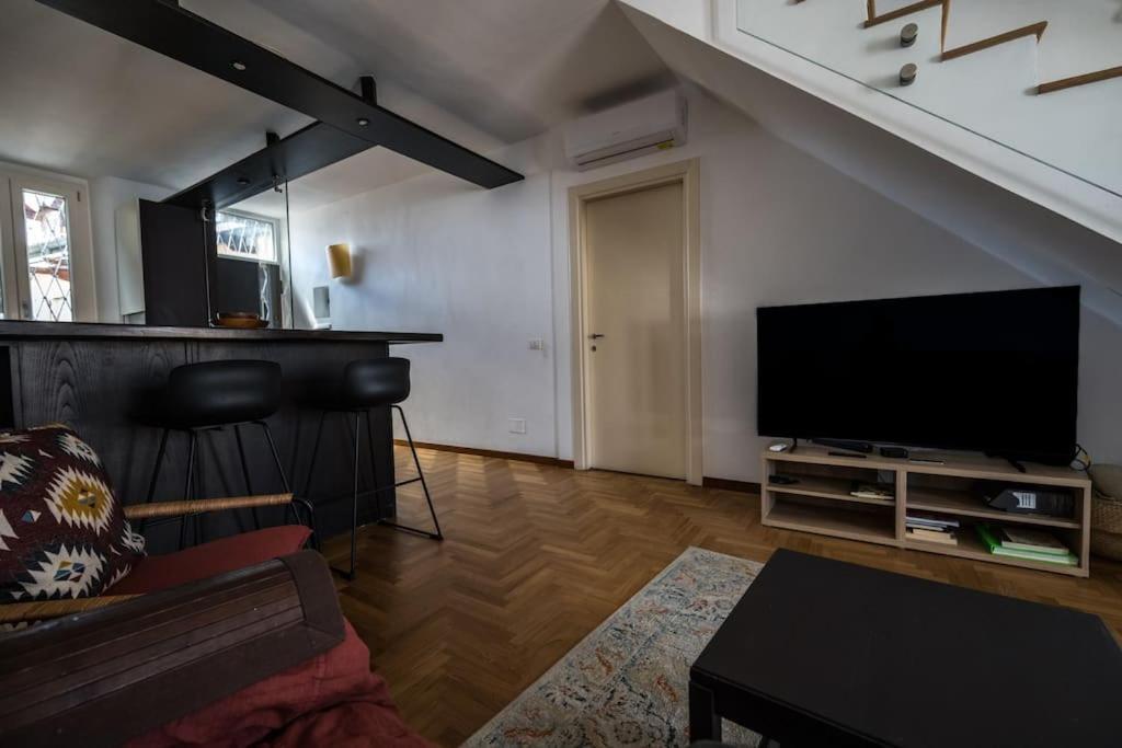 Apartamento Wonderfull Two Floors Navigli Milão