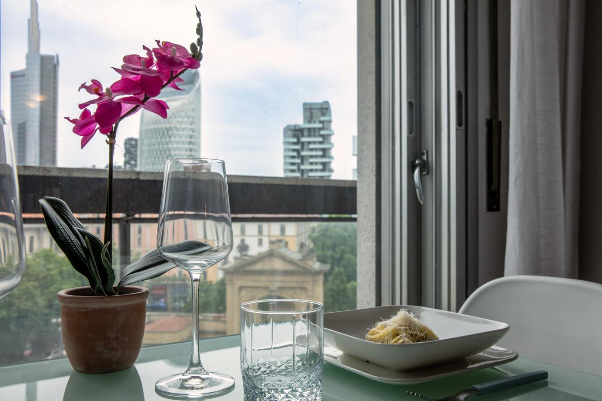 Dehomes - Porta Nuova Business