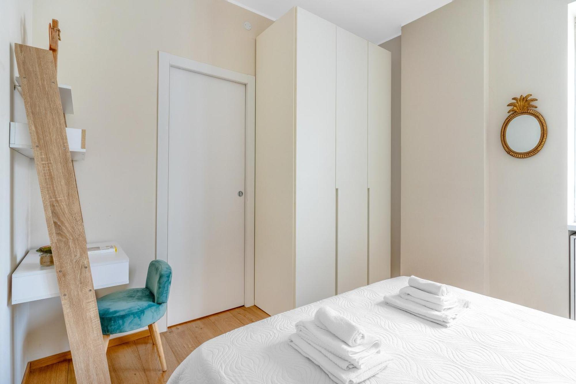 Apartment Easy Isola Milan