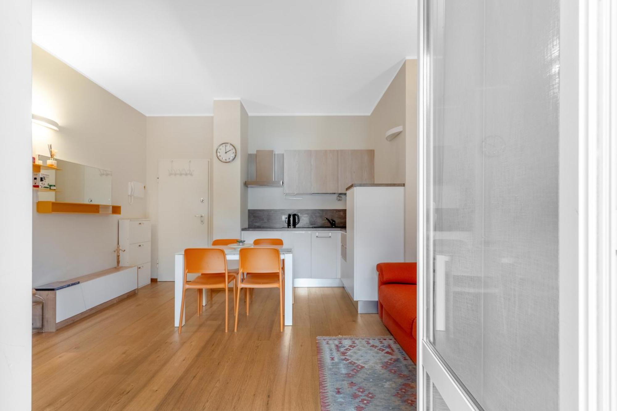 Apartment Easy Isola Milan