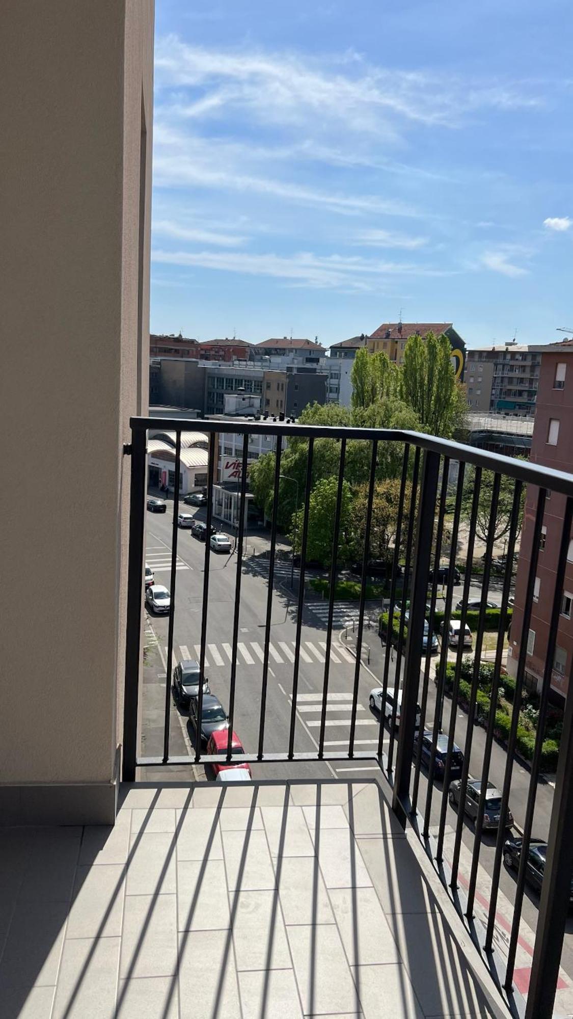 Apartment Rafael - 10 Min From Linate Airport, Centrale Fs, Ospedale San Raffaele