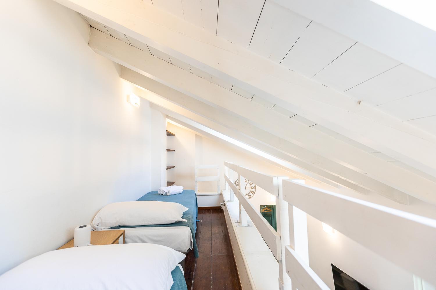 Apartment - Alzaia Naviglio Grande