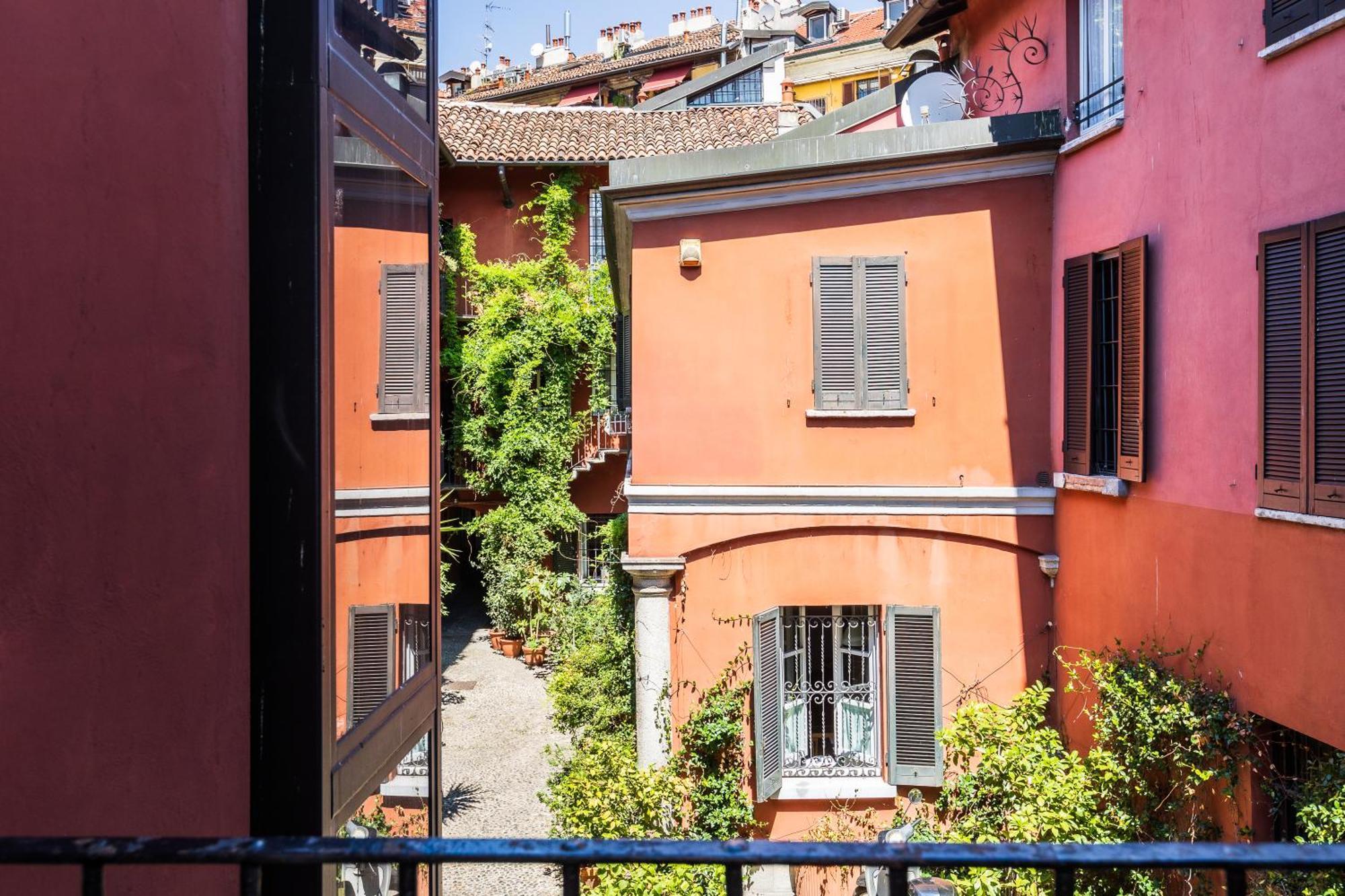 - Alzaia Naviglio Grande Apartment Mailand