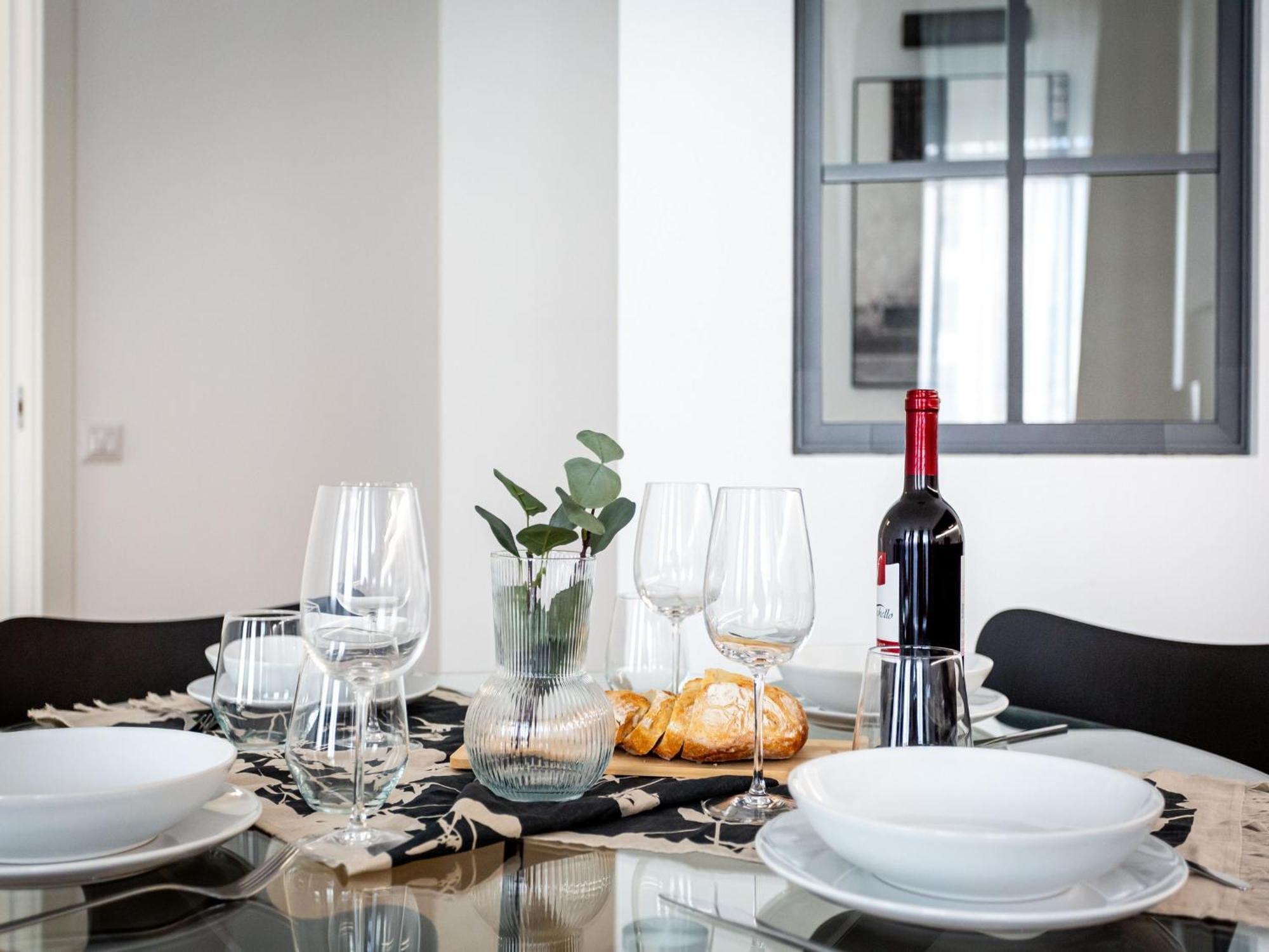 The Rent - Modern One Bedroom In San Babila Milan