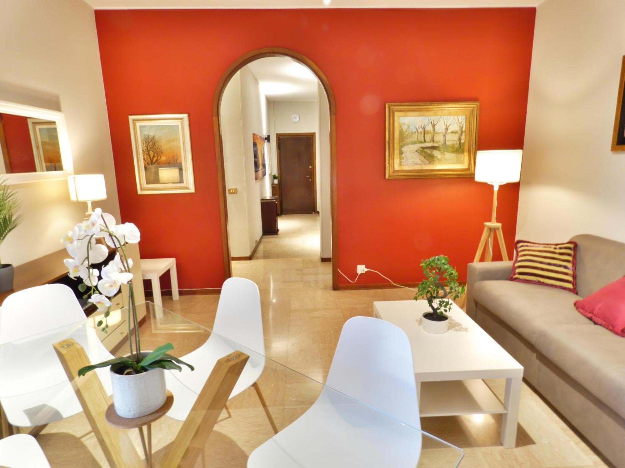 Apartment Welcome House Center