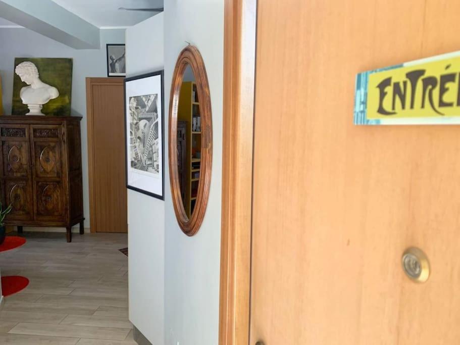 Apartment Art&design Close To Bocconi
