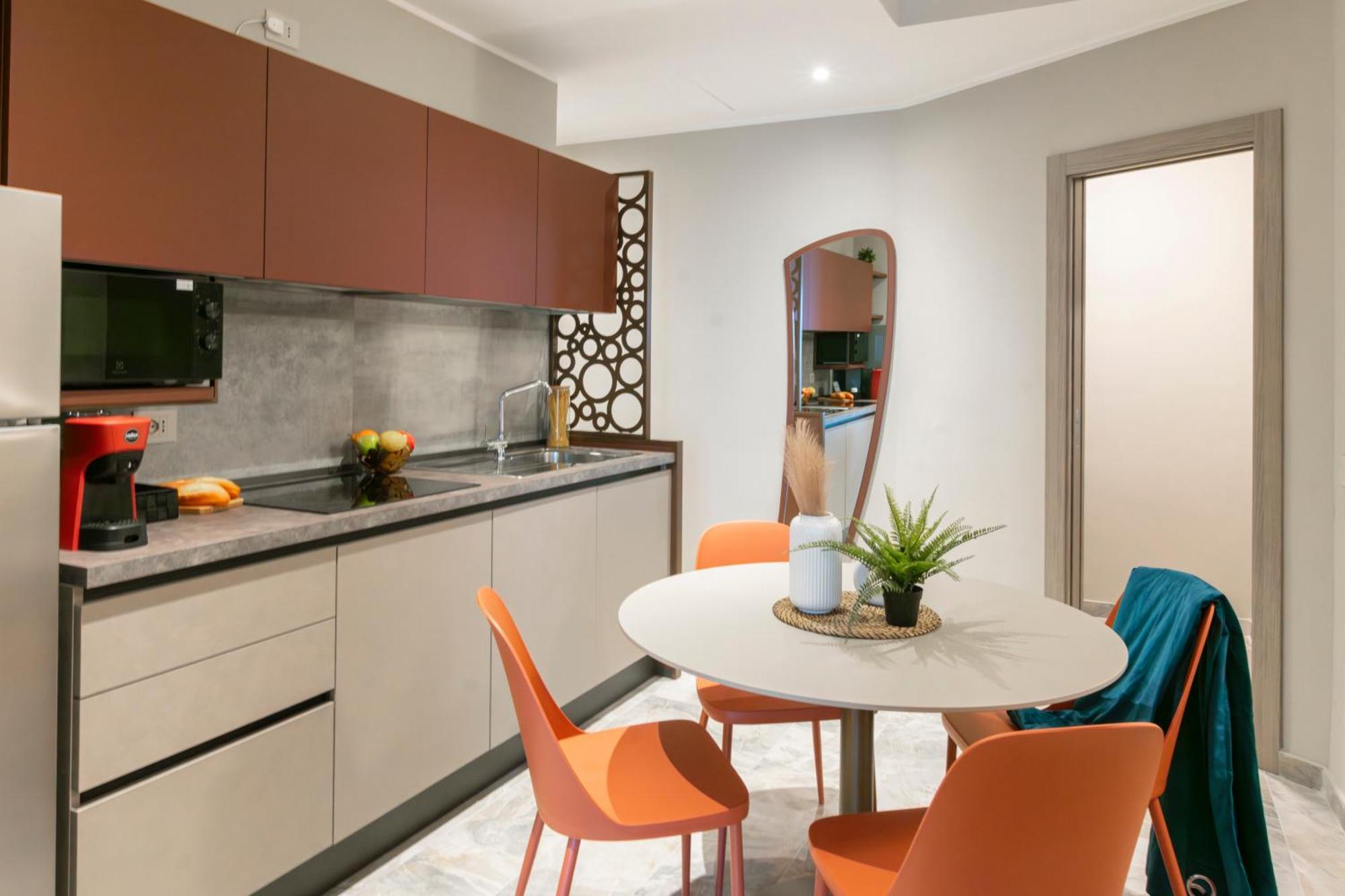 Apartment Miki - Sammartini 33 *