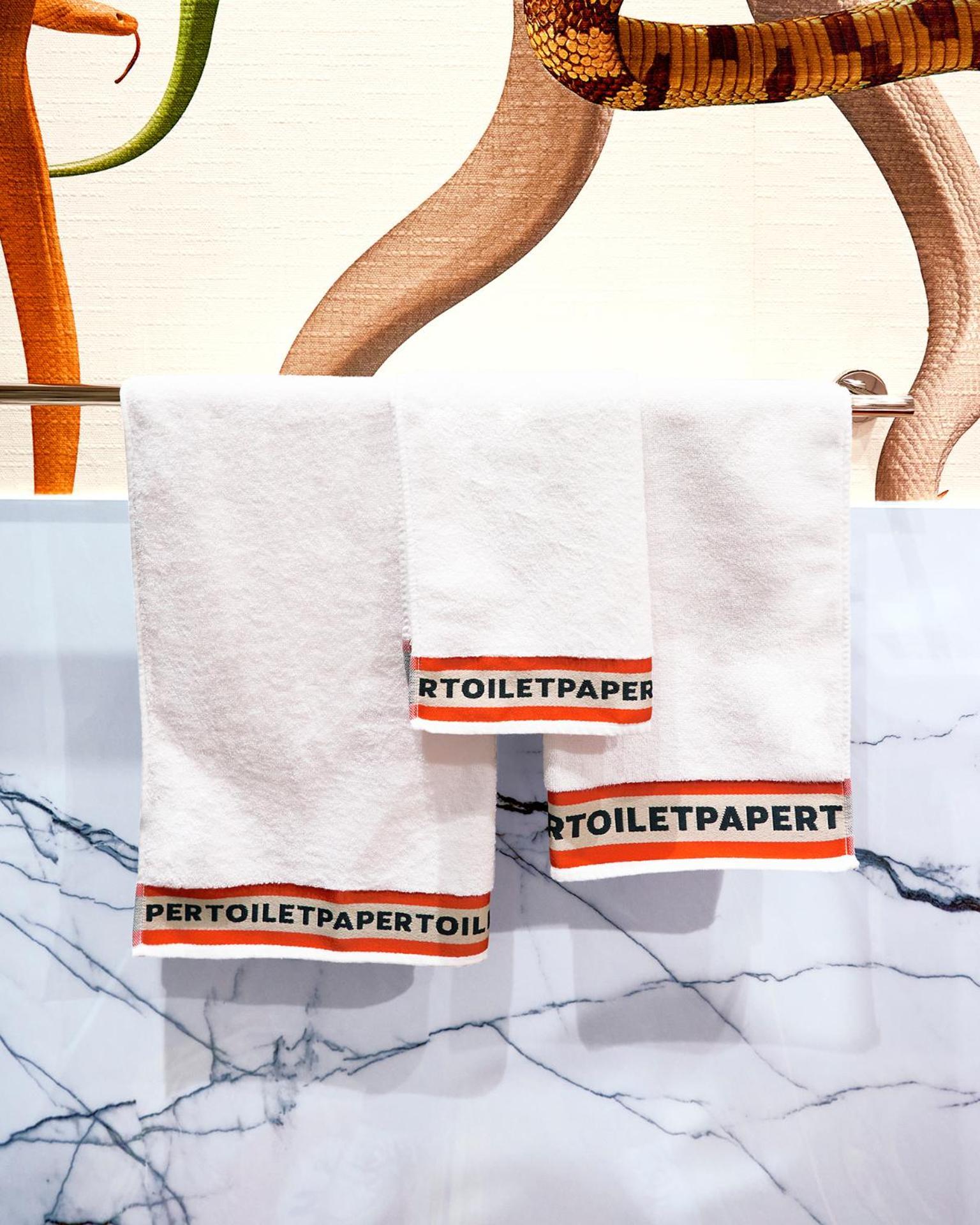 Apartment Toiletpaper Living