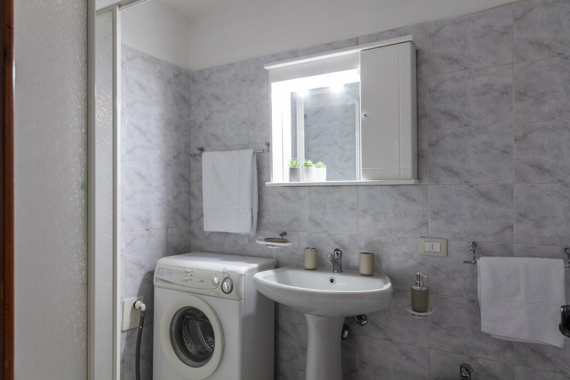 Dehomes - Porta Nuova Business Apartment Milan