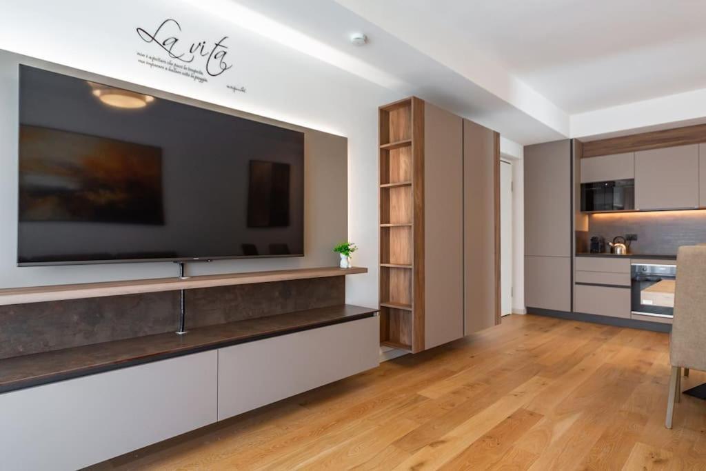 East Garden Lambrate Elegante Moderna Apartment