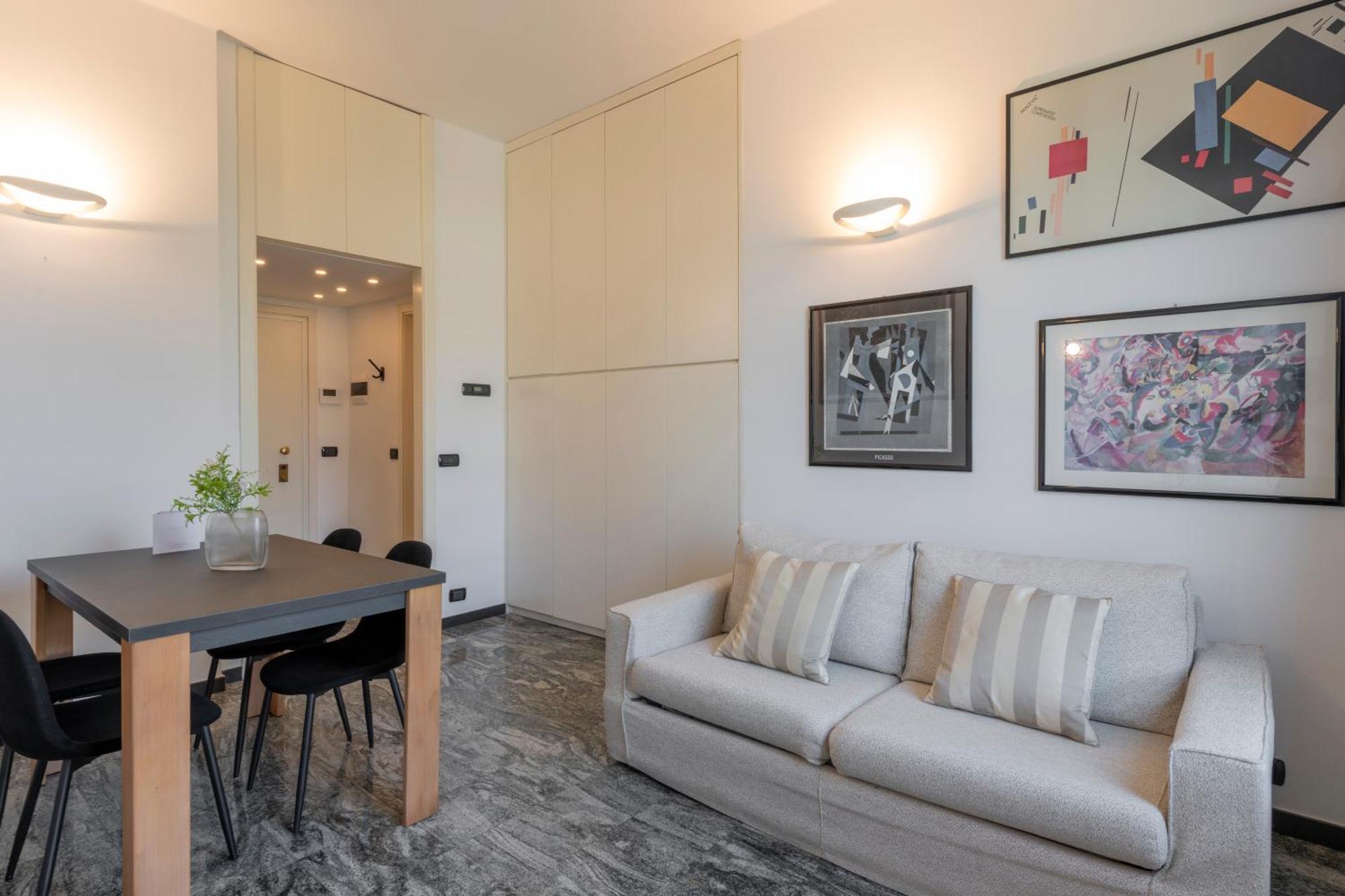 Apartment Royal - Duomo Santo Stefano Mailand