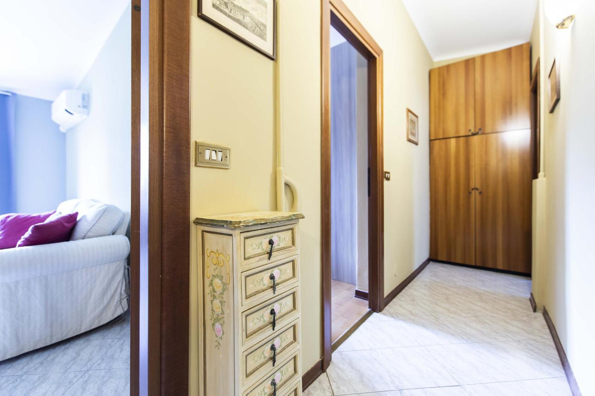 Castelfidardo 8 * Mailand