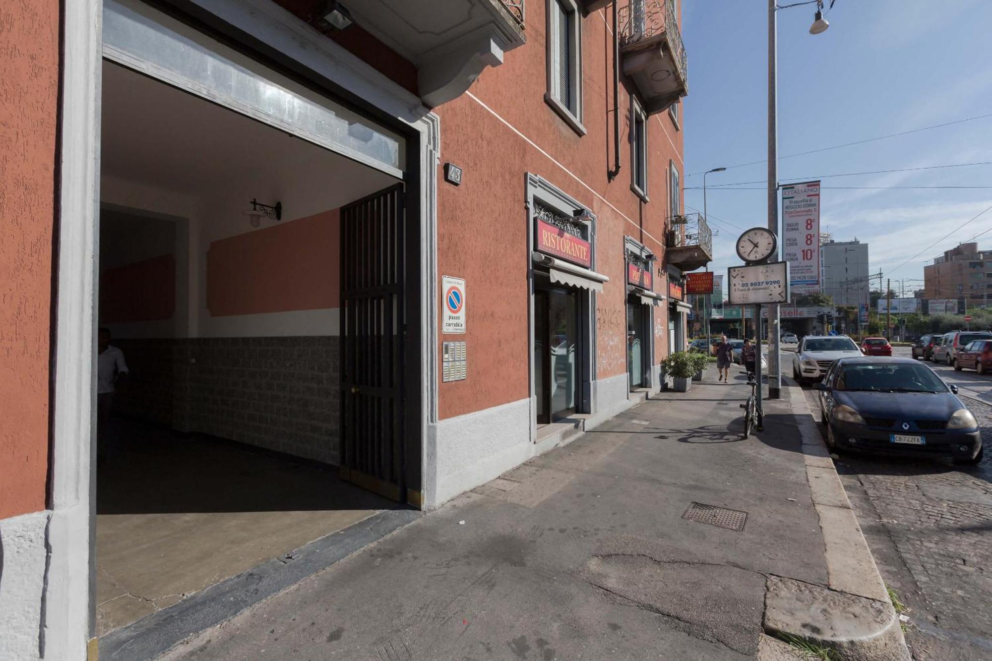 Stylish Studio, Skyline View, Modern Amenities Mailand