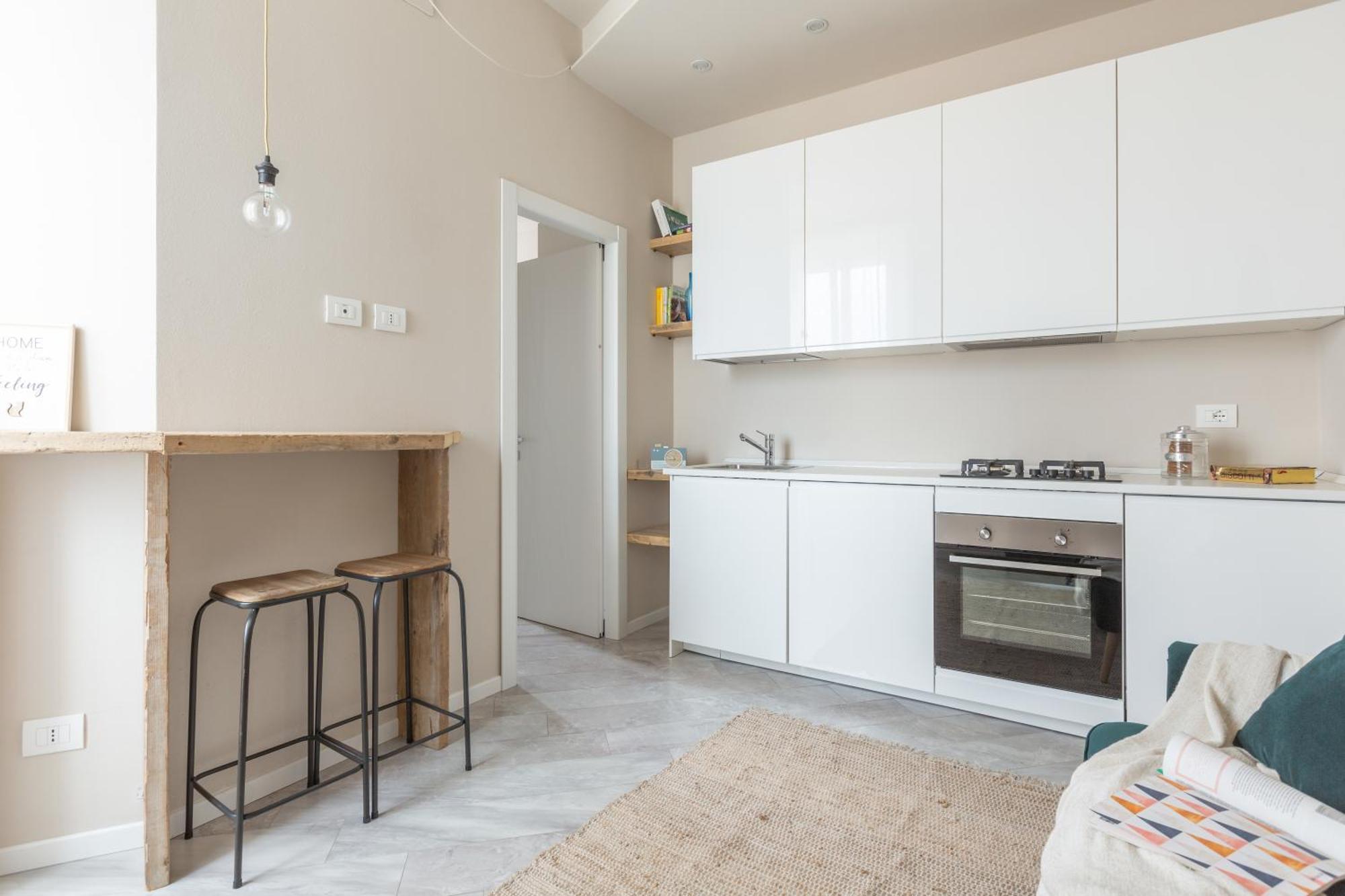 Stylish Studio, Skyline View, Modern Amenities Apartment *