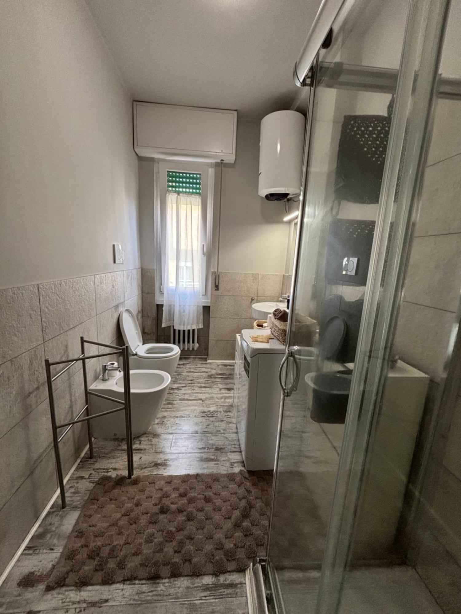 Apartment In Garibaldi Station And Self Check In 4 People *