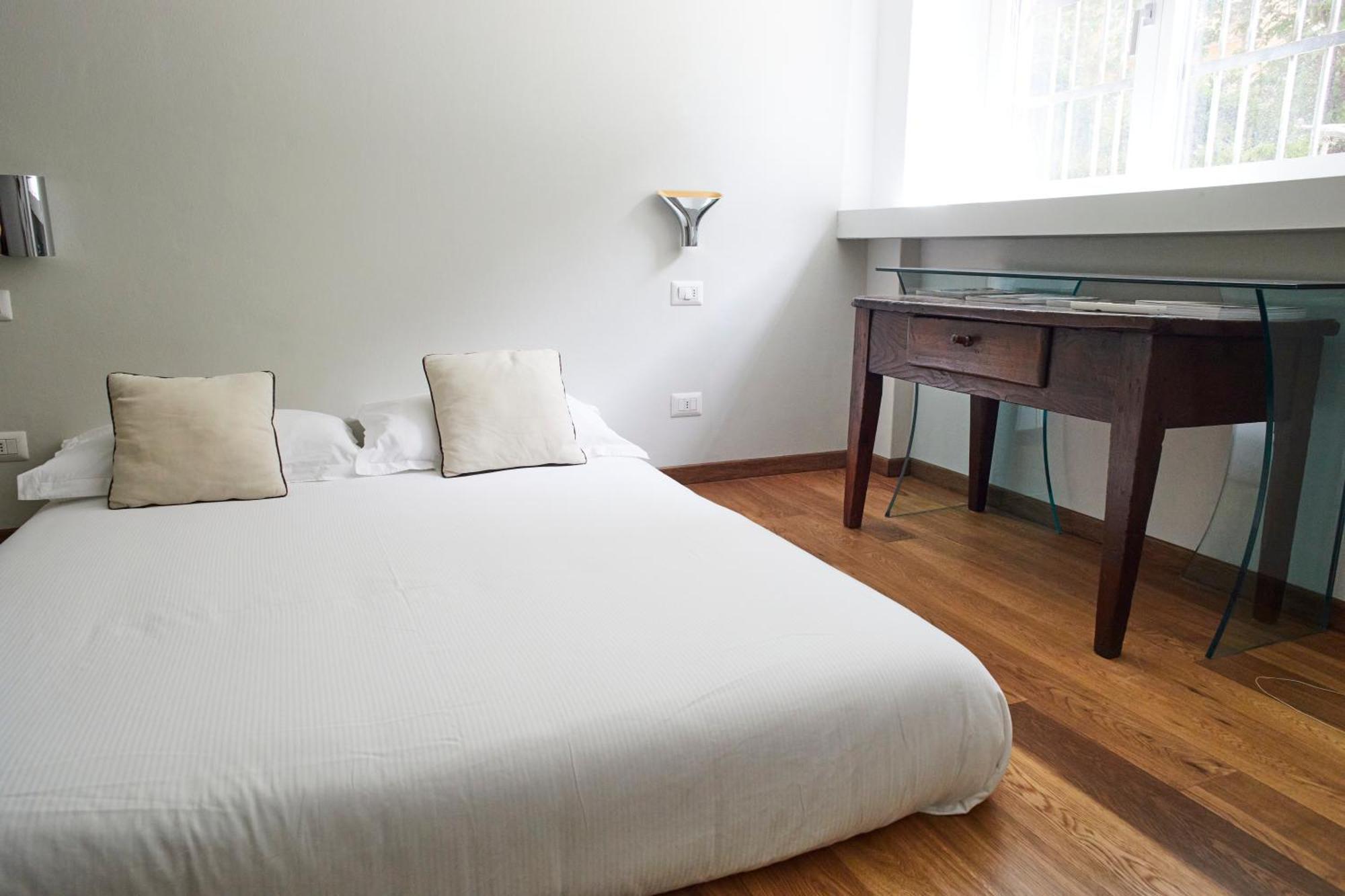 Luxury - Zona Bocconi Apartment Milan
