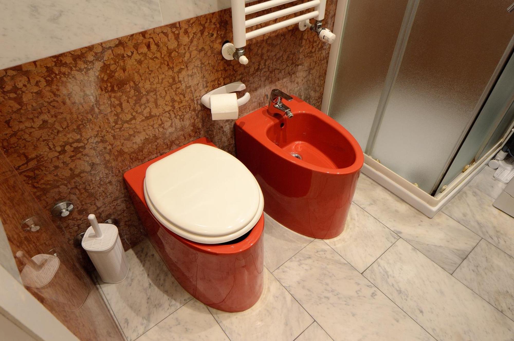 Bellissimo Mini A Tema Bandiera Italiana, Potente Wi-fi, 3 Linee Metropolitane Dietro Casa, Collegato Direttamente Con Aeroporto Di Malpensa E Rho Fiera Apartment