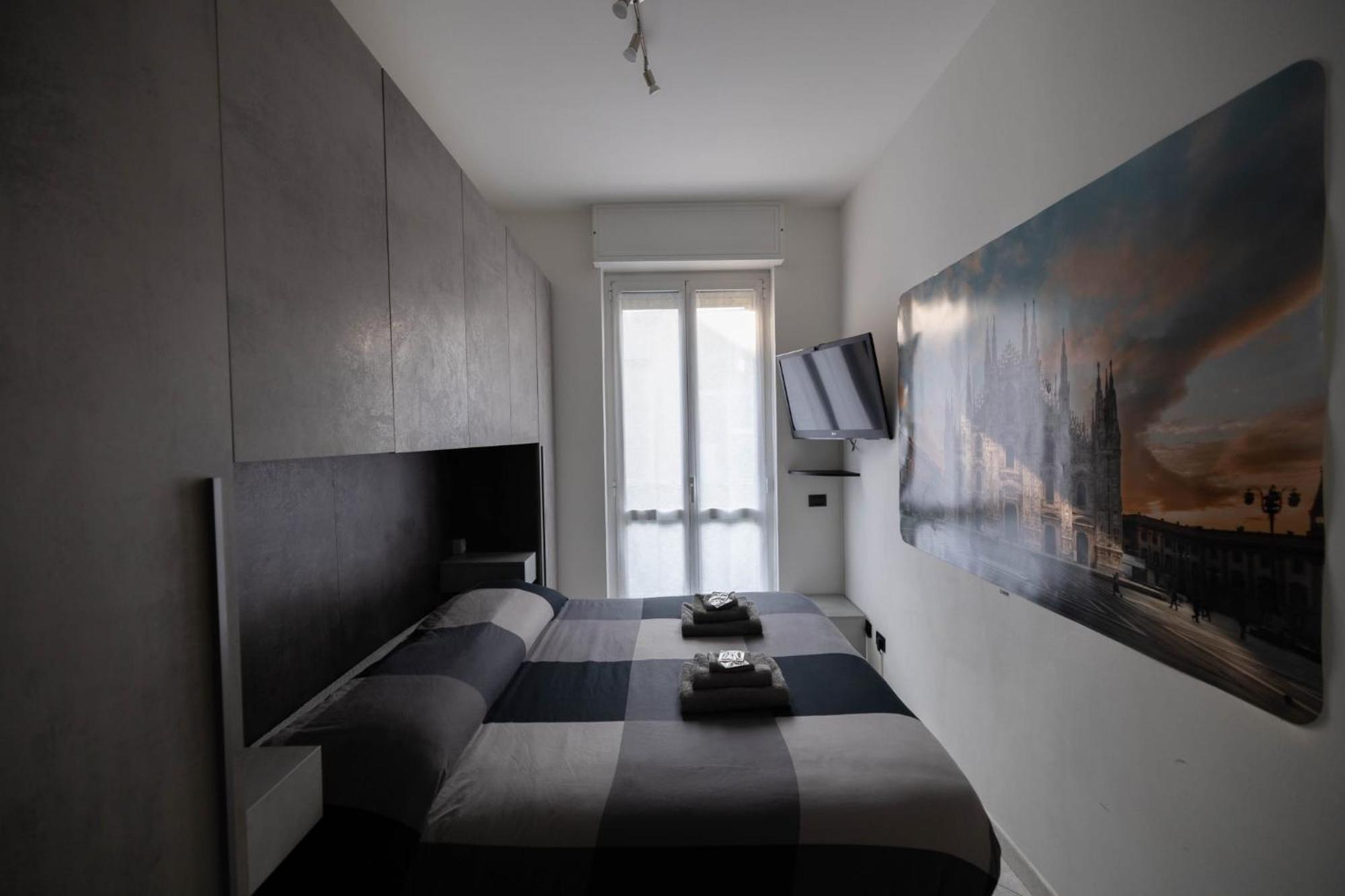 Spazioso Con Terrazzo Navigli , Bocconi Apartment *