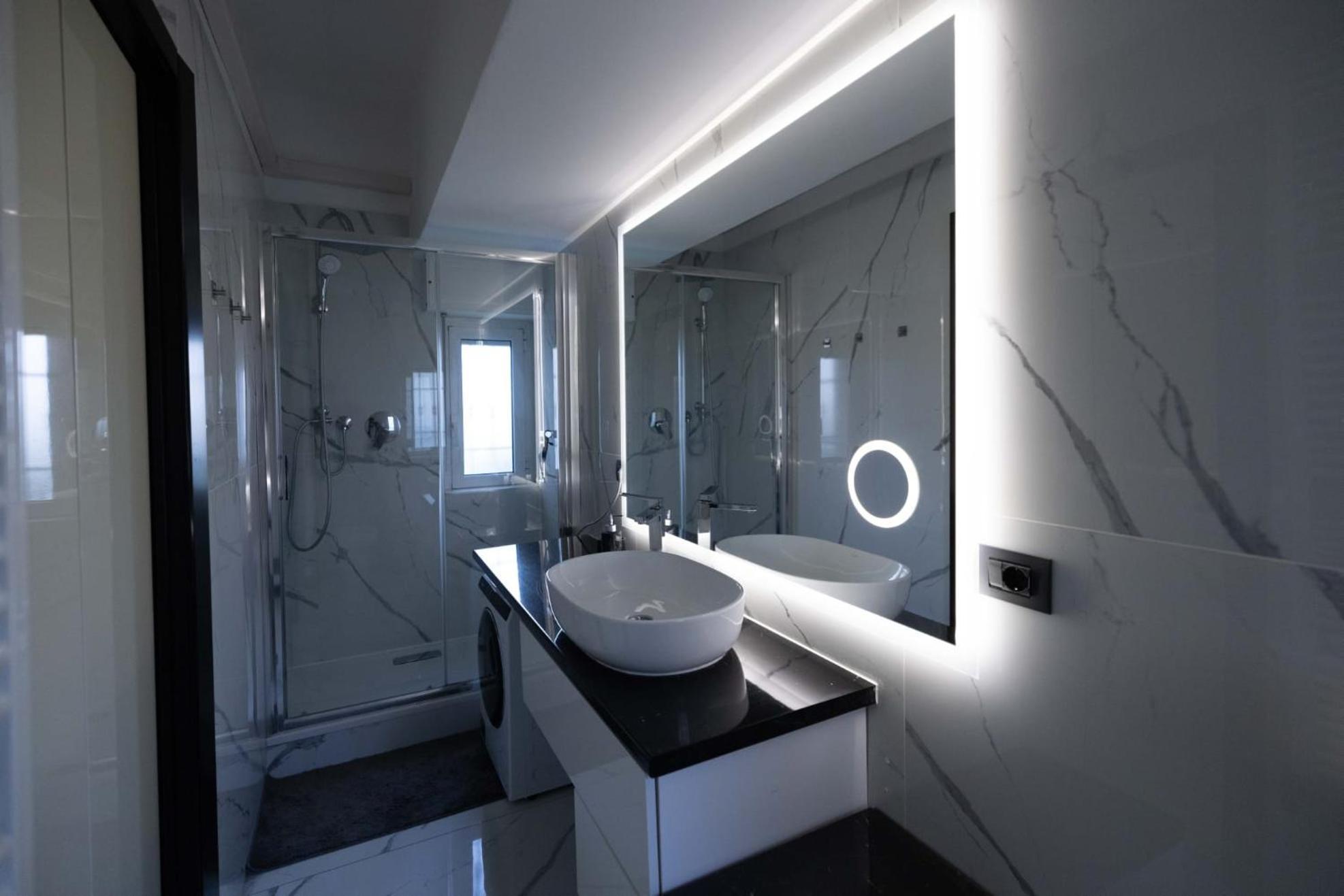 Apartment Spazioso Con Terrazzo Navigli , Bocconi