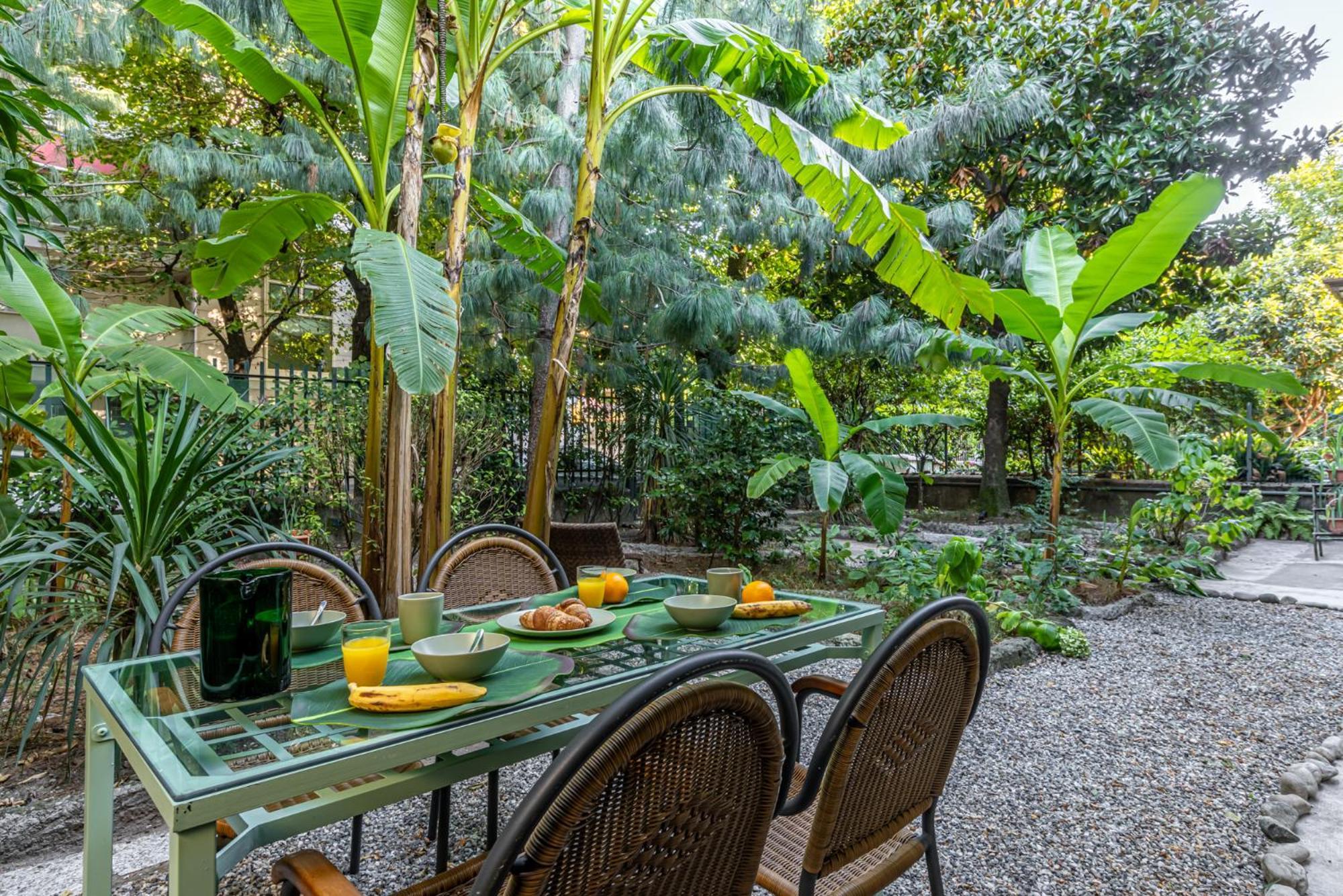 Apartment Bilocale Chic In Tropical A Due Passi Da Stazione Mailand