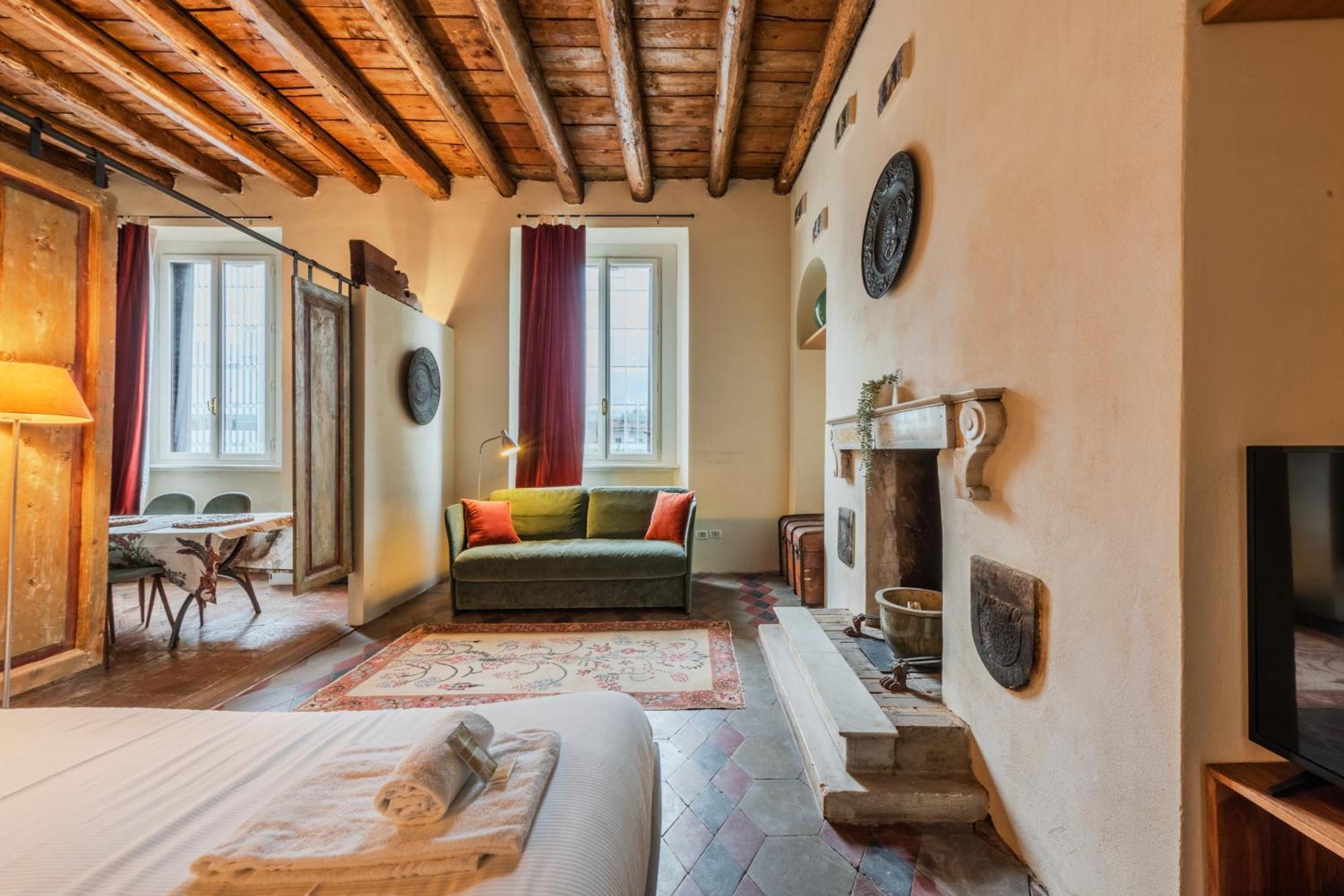 Apartment Porta Garibaldi Antique Charm *