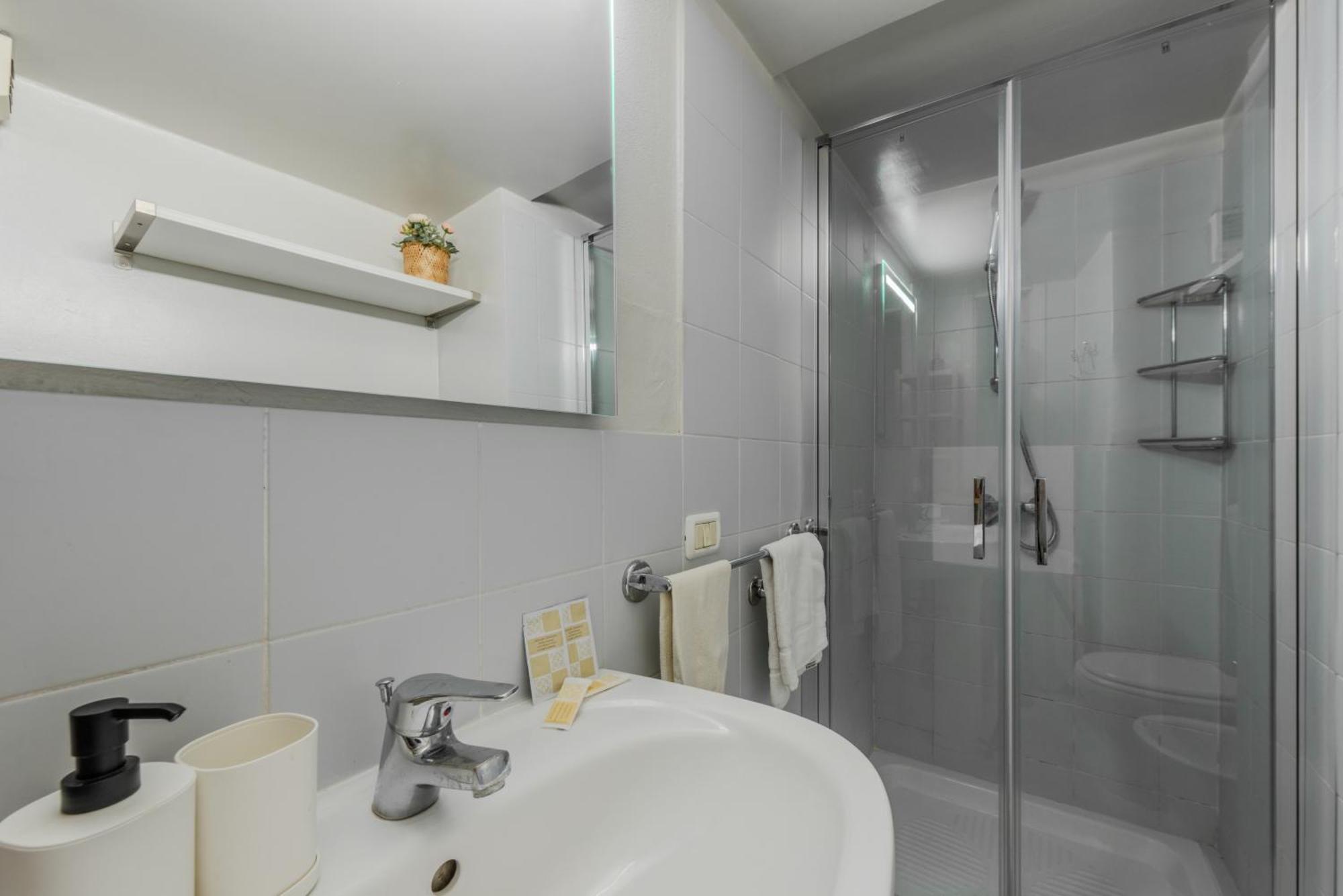 Porta Garibaldi Antique Charm Apartment *