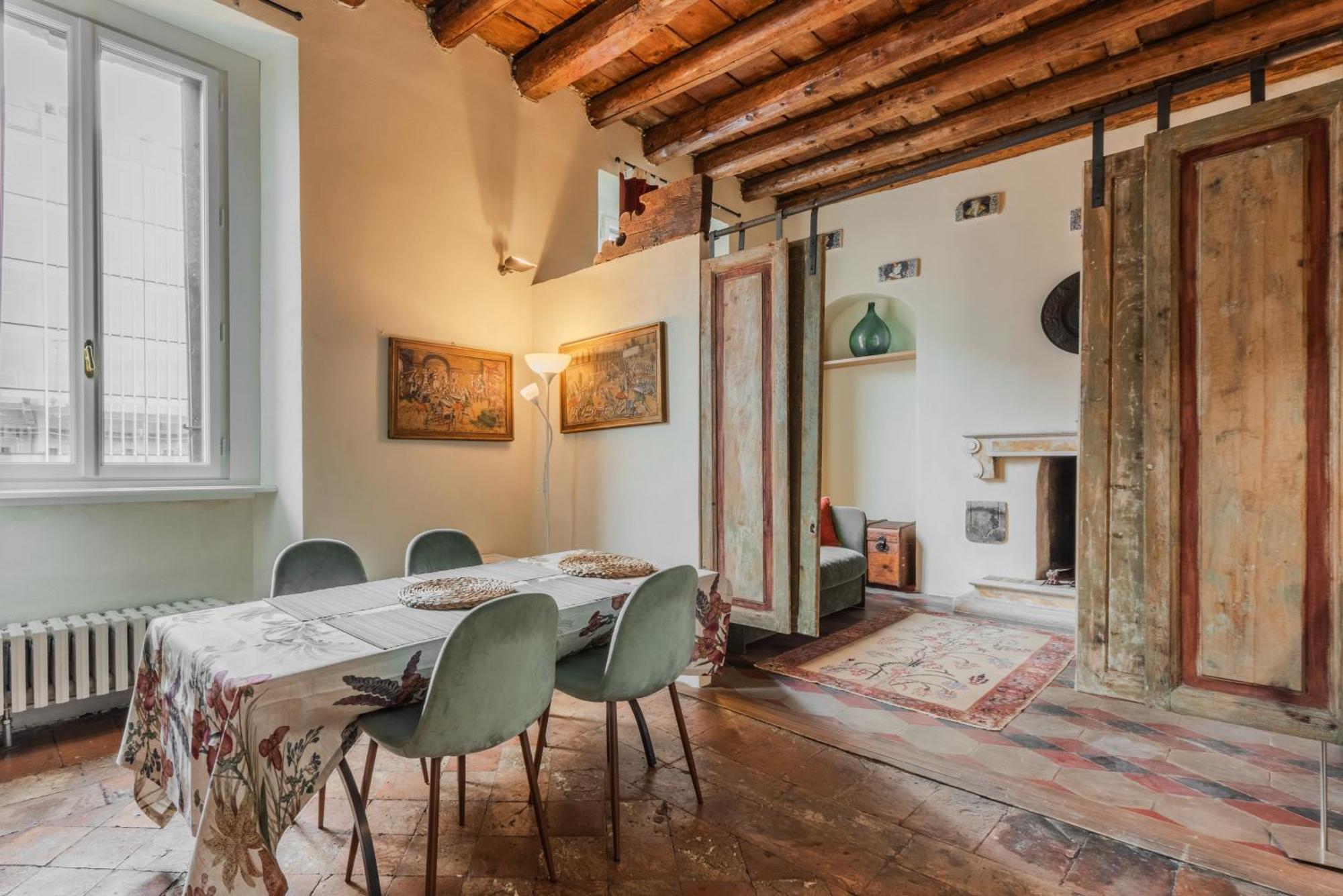 Apartment Porta Garibaldi Antique Charm *