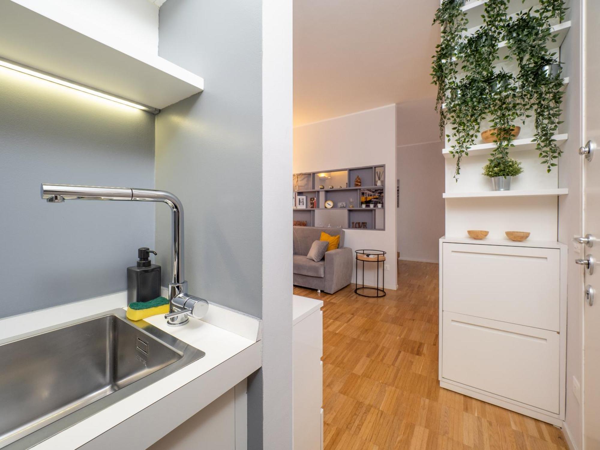 Keys Of Italy - Melloni 4 / Mustard Revolution Apartment *