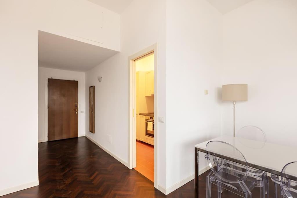 Apartment Elegante Bilocale Porta Genova - Mirable Pm *