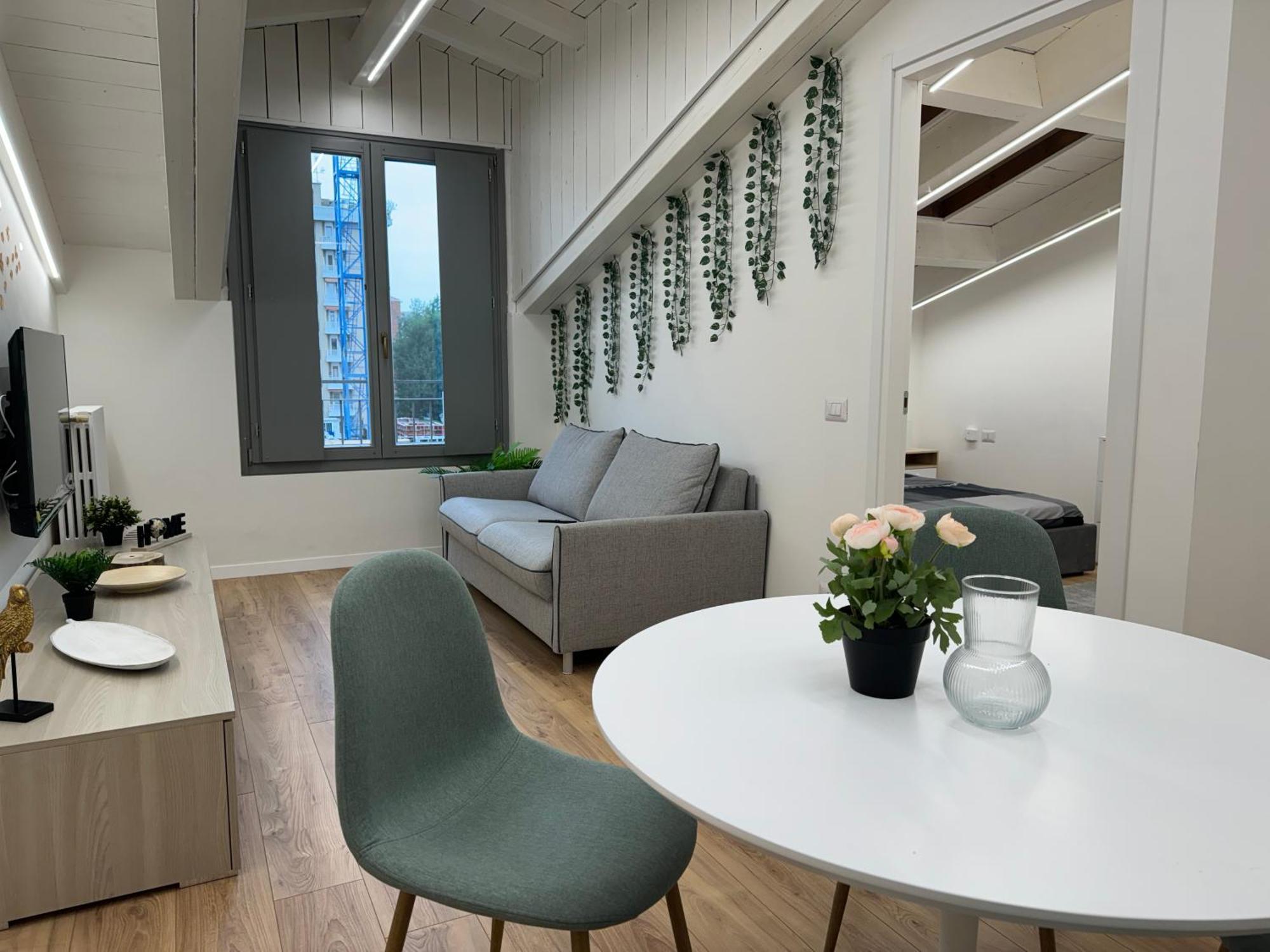 Luxury Beauty-flat In