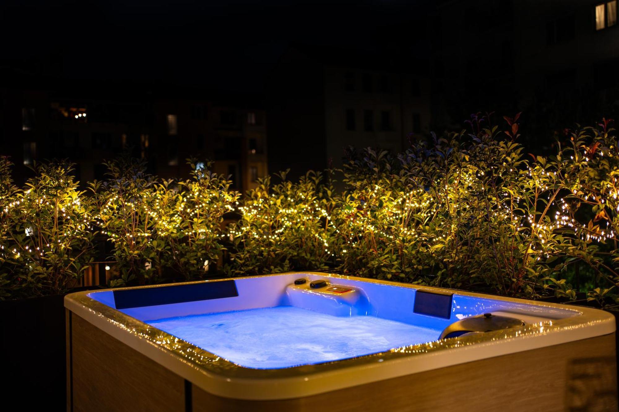 Apartment Modigliani Terrace Jacuzzi Golden House