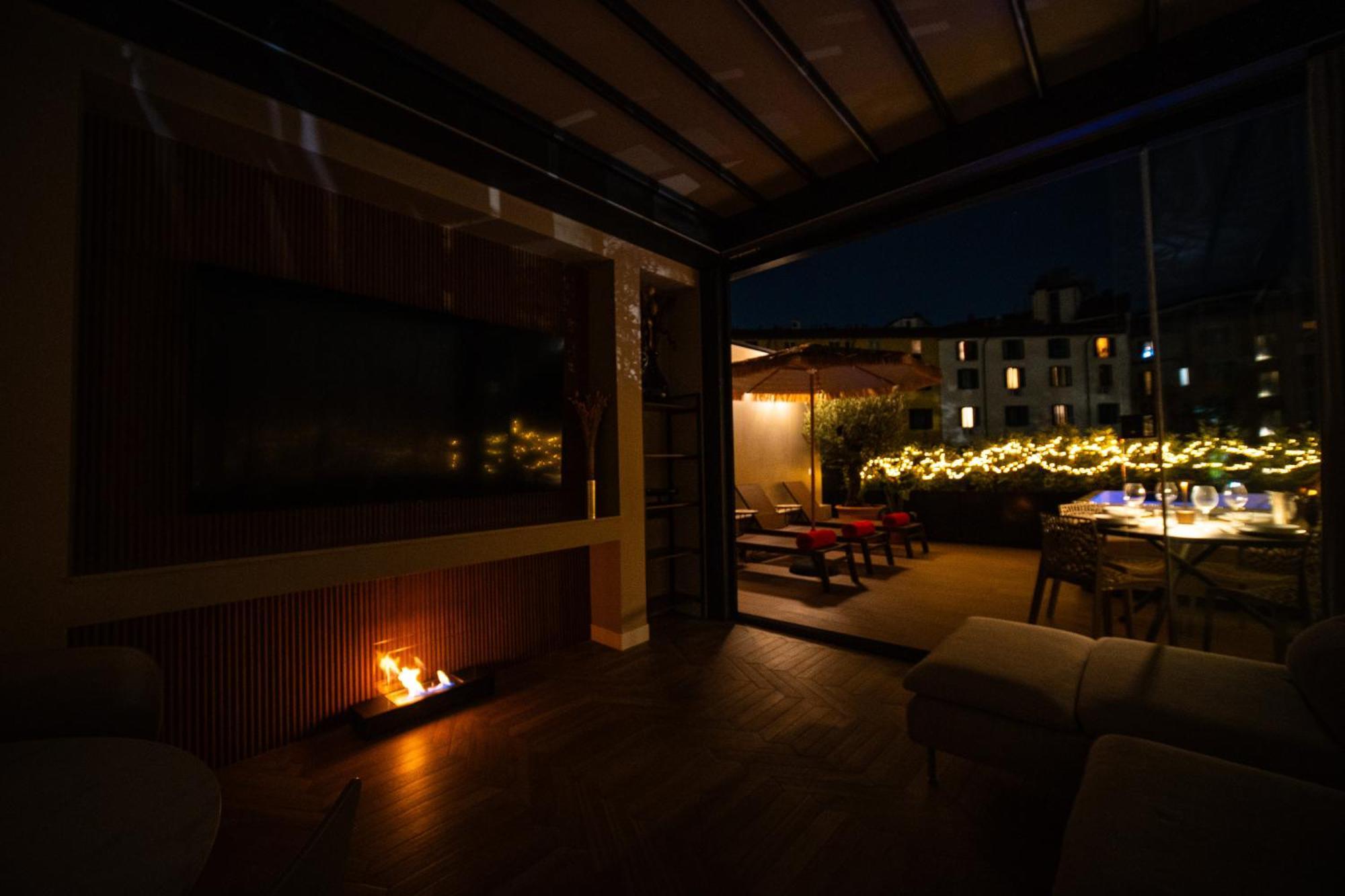 Modigliani Terrace Jacuzzi Golden House Apartment
