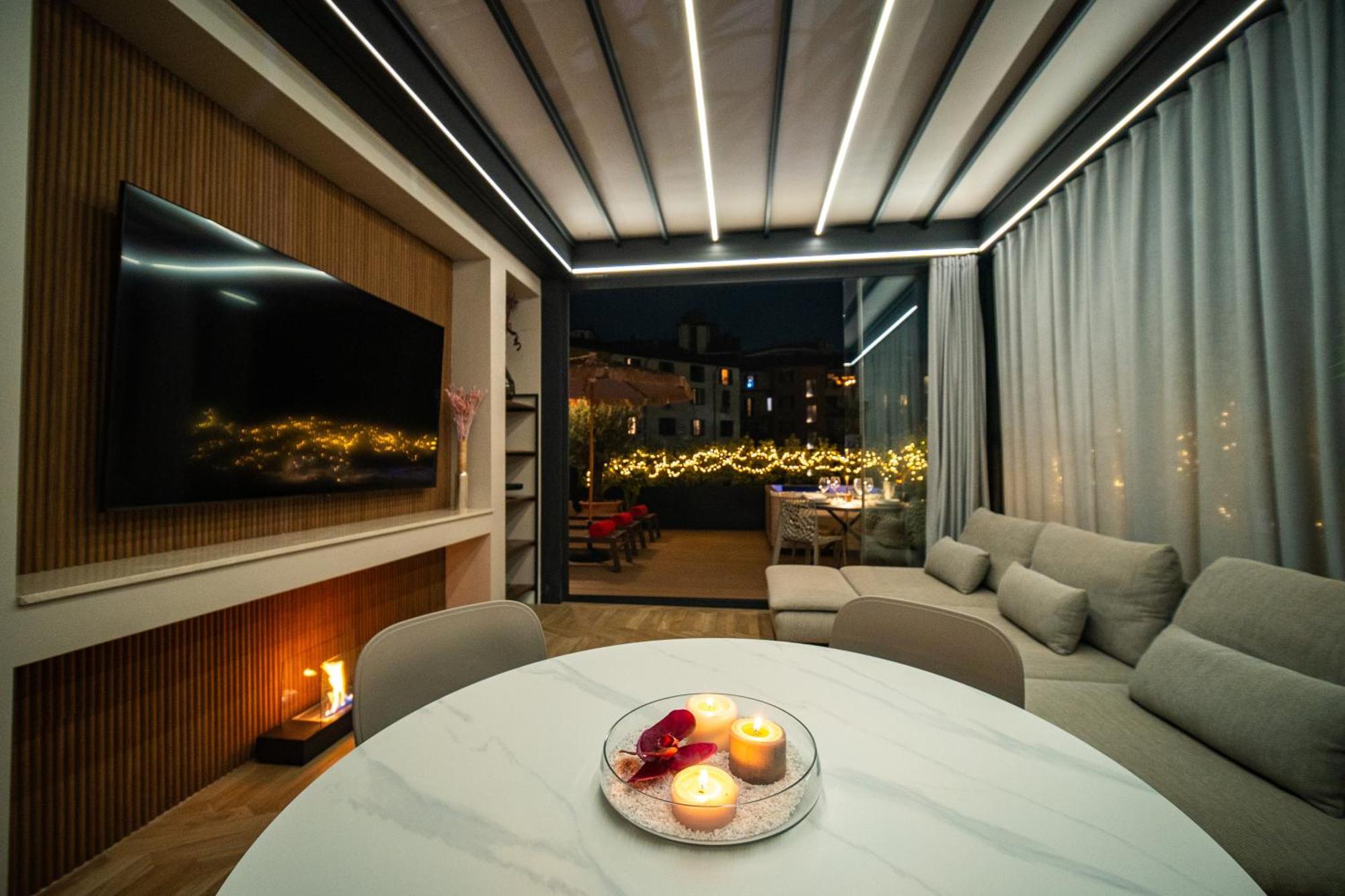 Modigliani Terrace Jacuzzi Golden House Milan