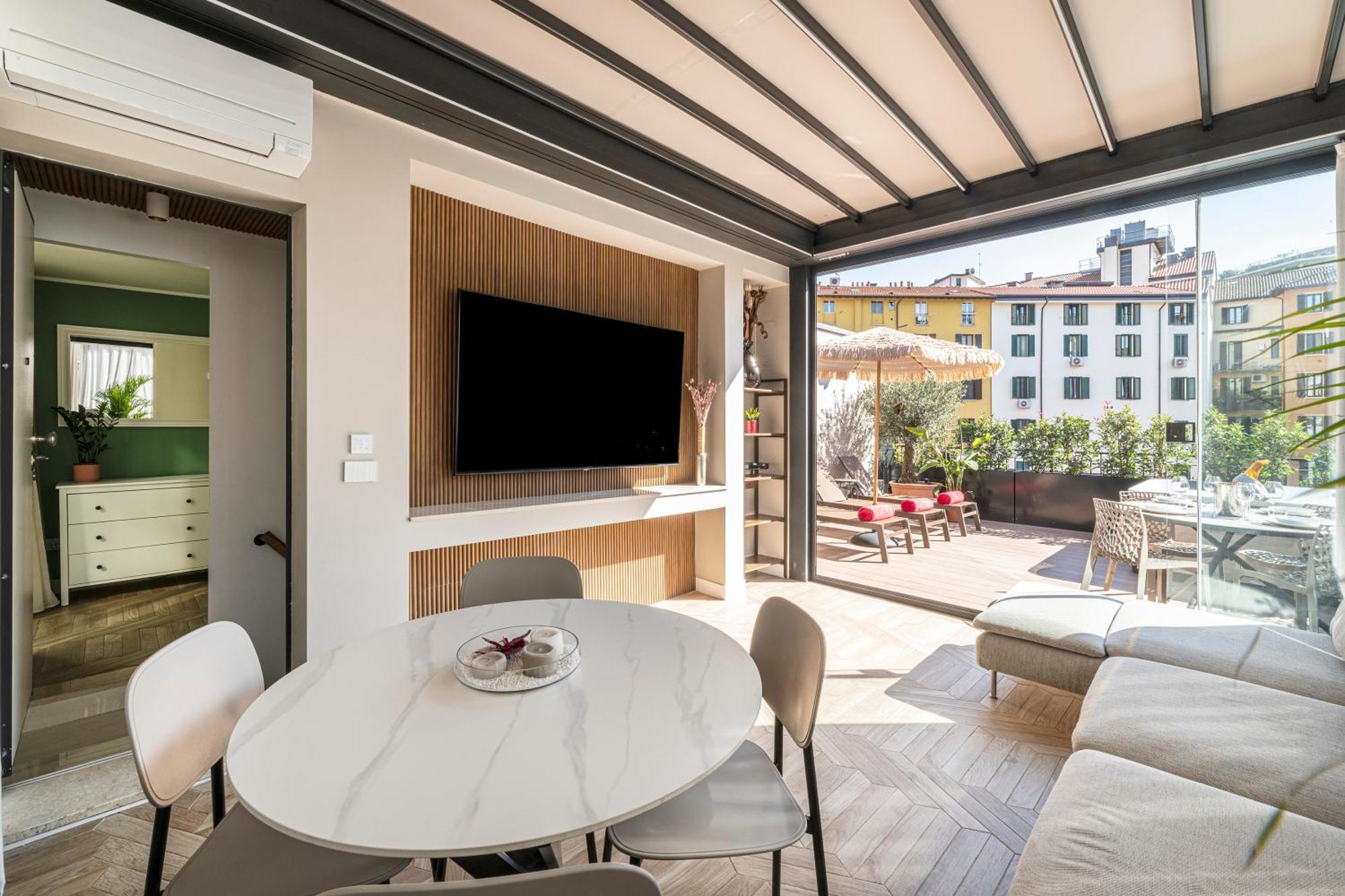 Modigliani Terrace Jacuzzi Golden House Apartment *