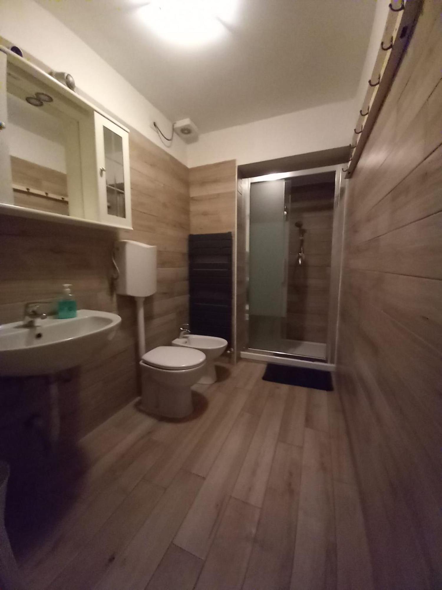 3 Station Free Parking Apartamento