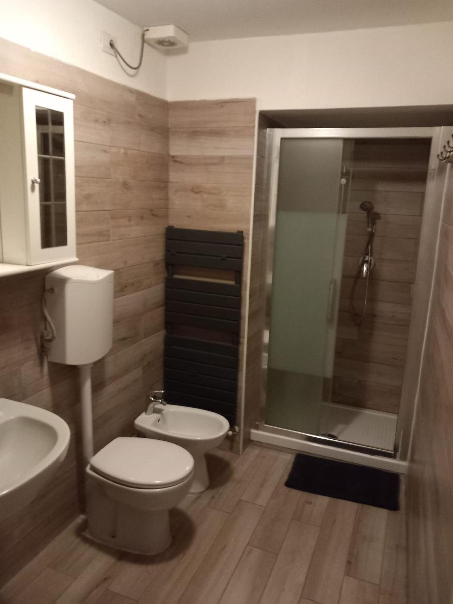 3 Station Free Parking Apartamento