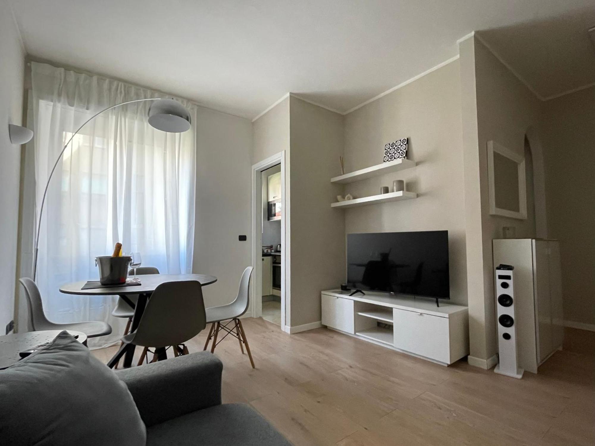 Solari Apartment, Fashion Street Apartment Mailand