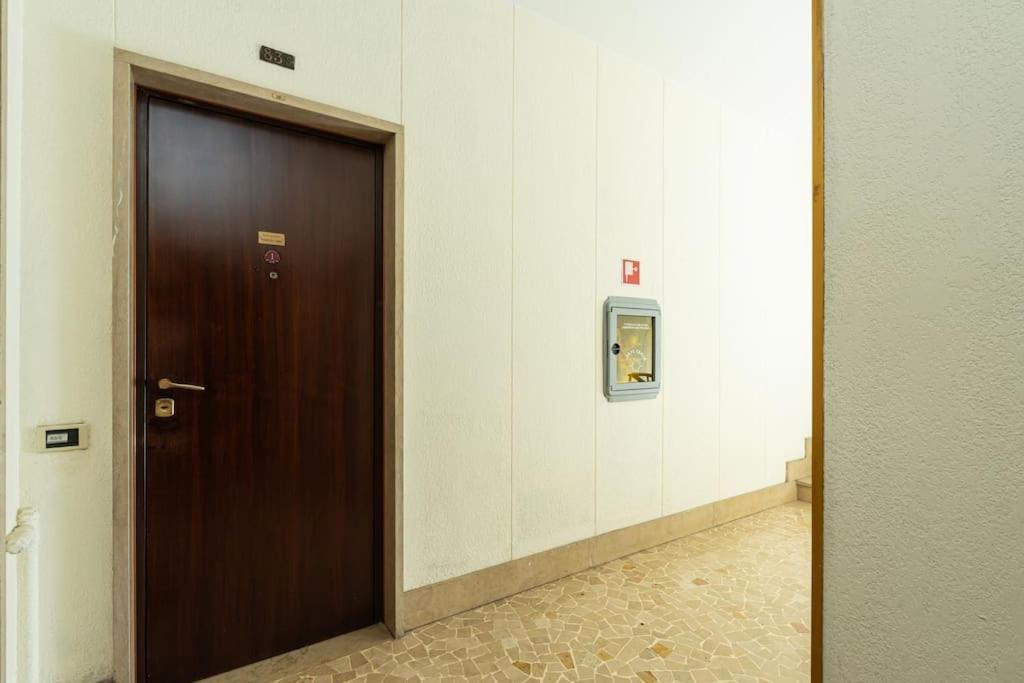 Splendido Trilocale Zara Ottavo Piano - Mirable Pm Apartment