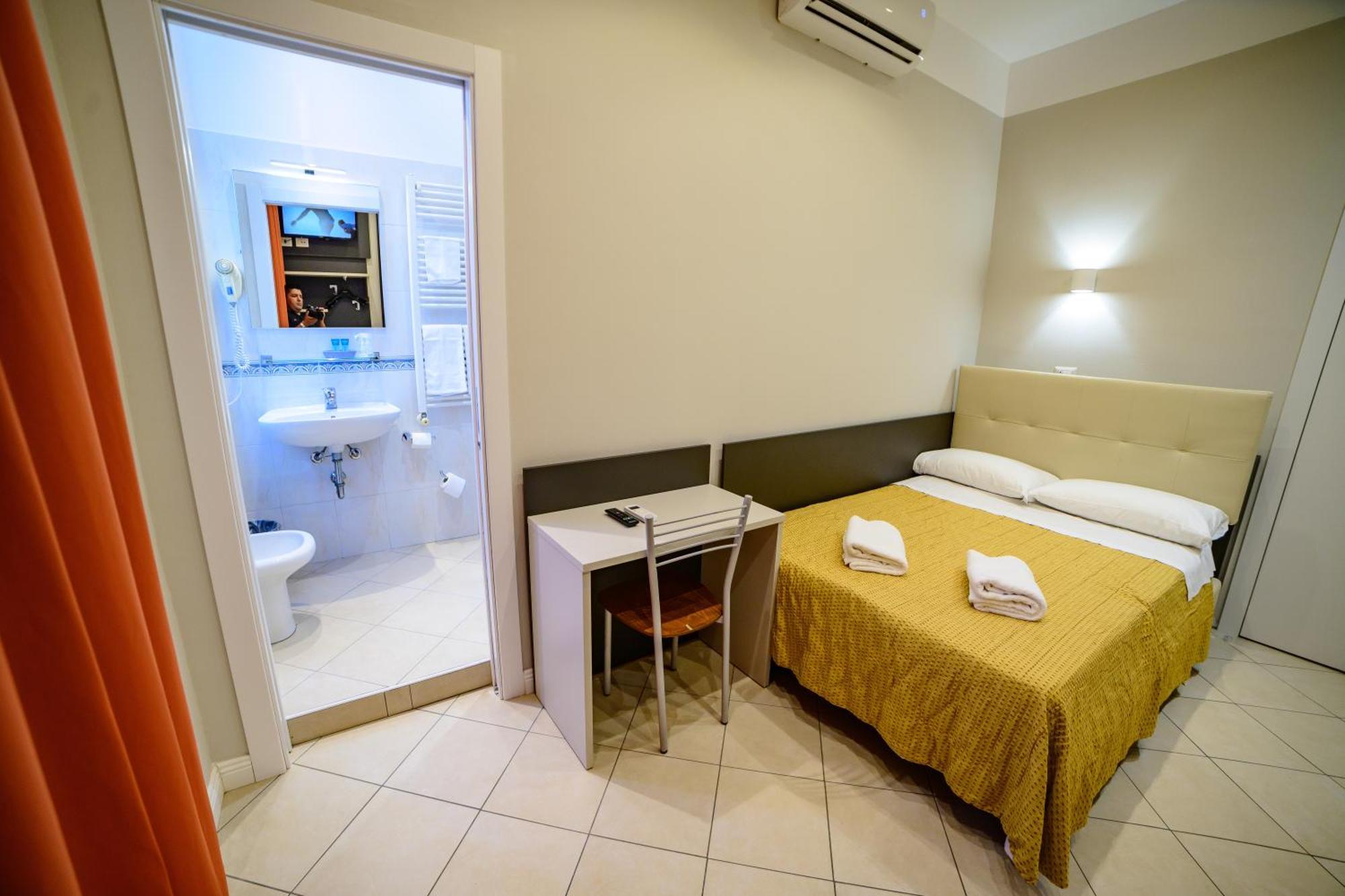 Demo' Hotel