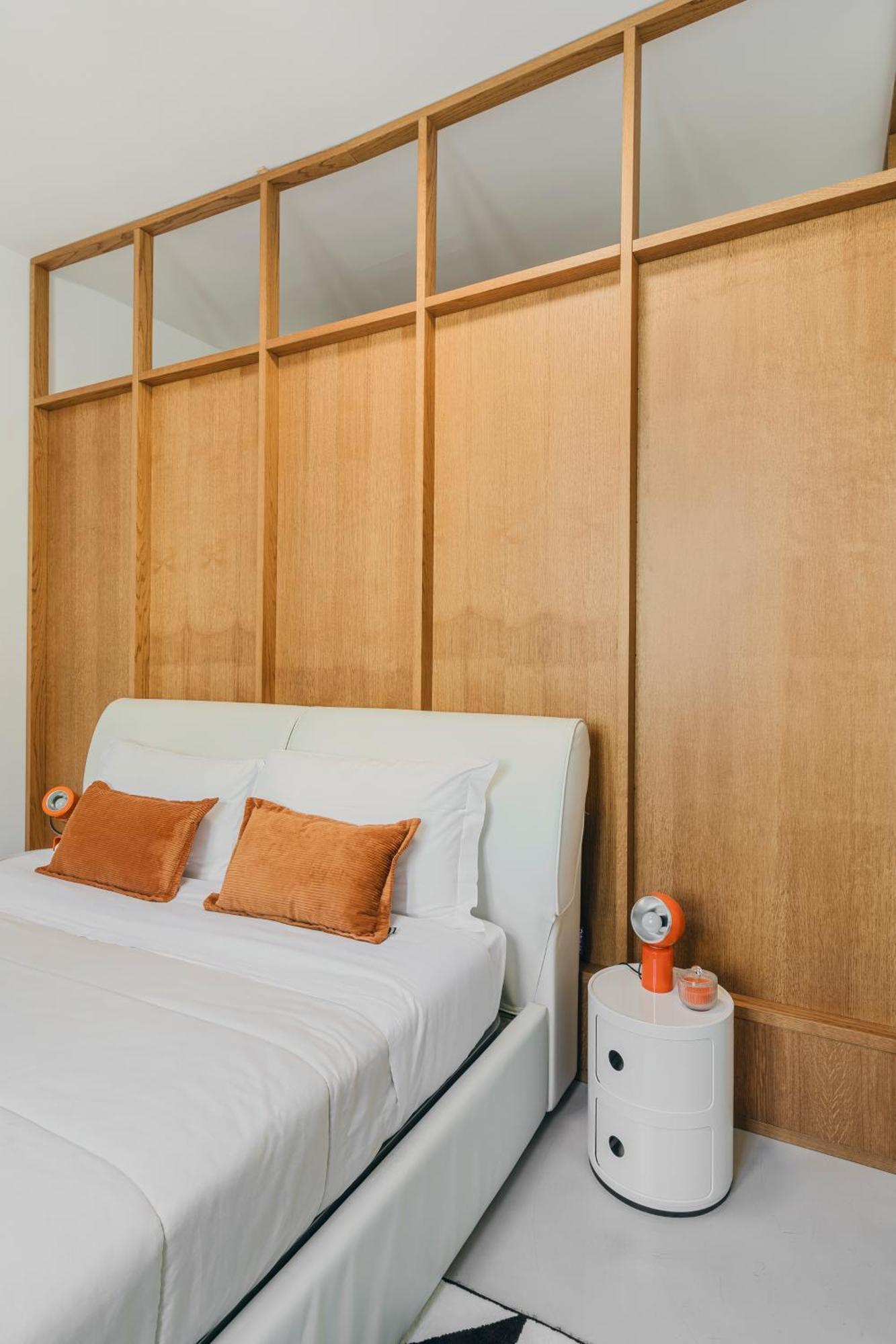 Porta Venezia-exclusive Design Apartment-2 *