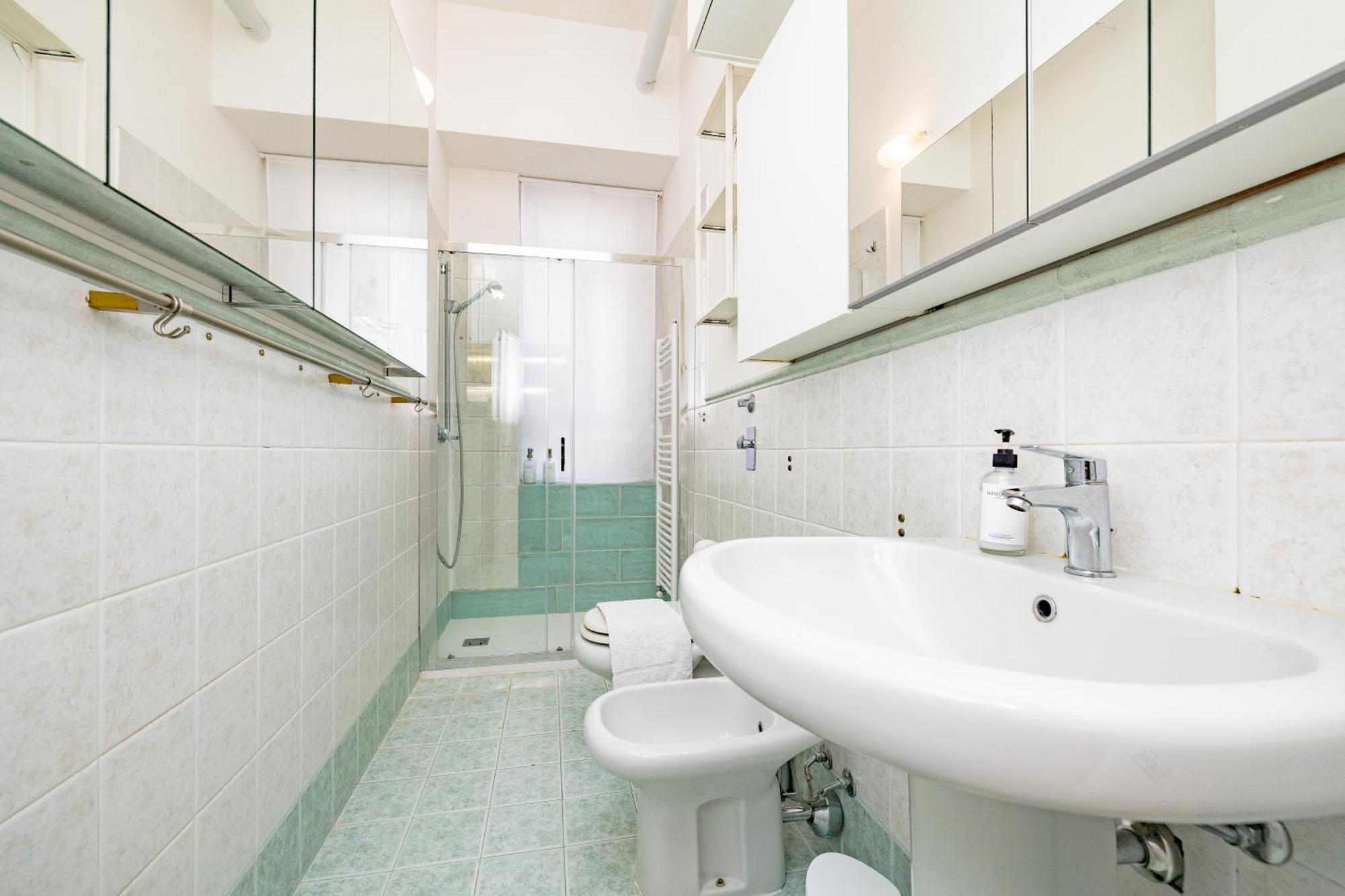 Apartment Minimal Near Bocconi Mailand