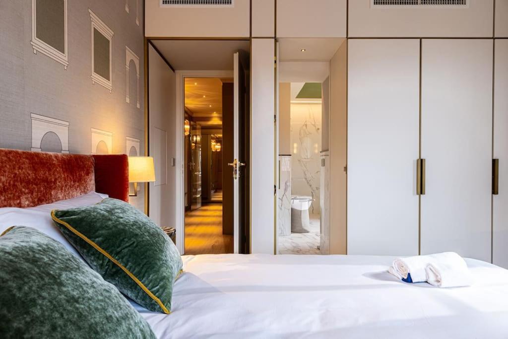 2 Floor Near Duomo * Mailand
