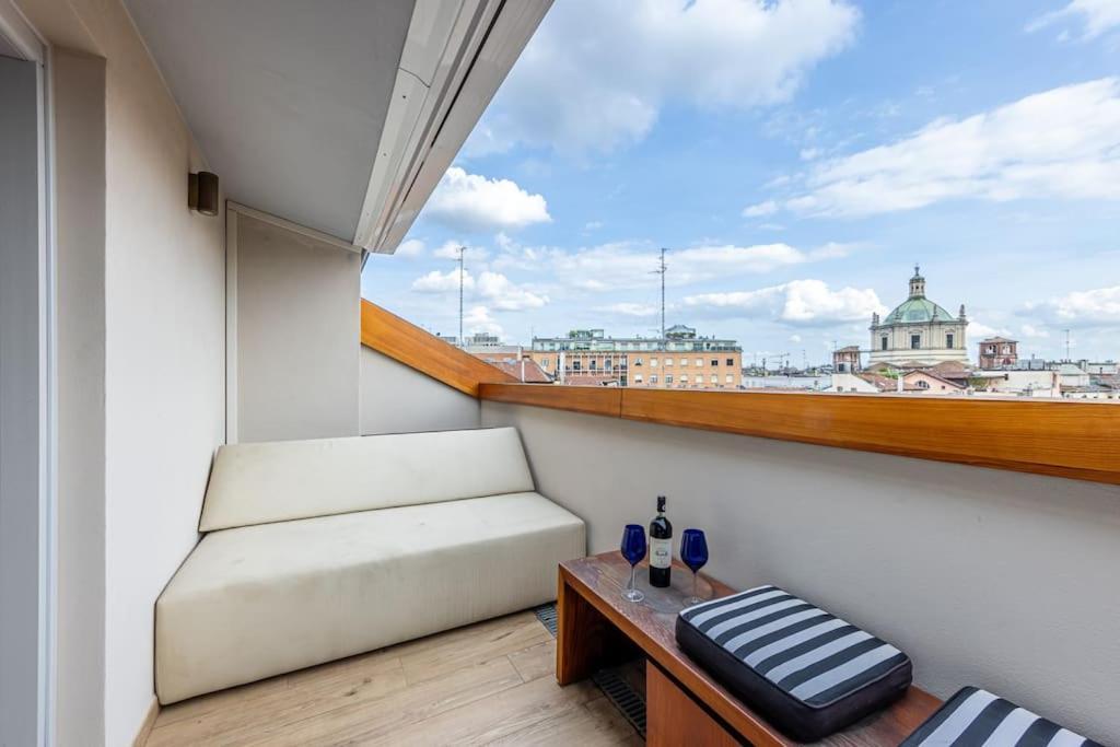 2 Floor Near Duomo * Mailand